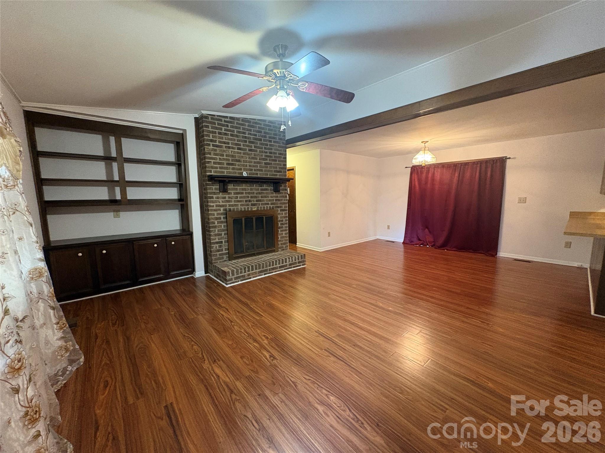 3011 Winding Trail Property Photo 4