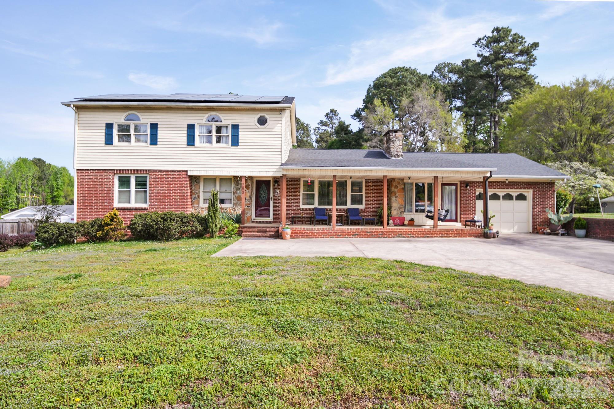 253 Allenton Street Property Photo 2