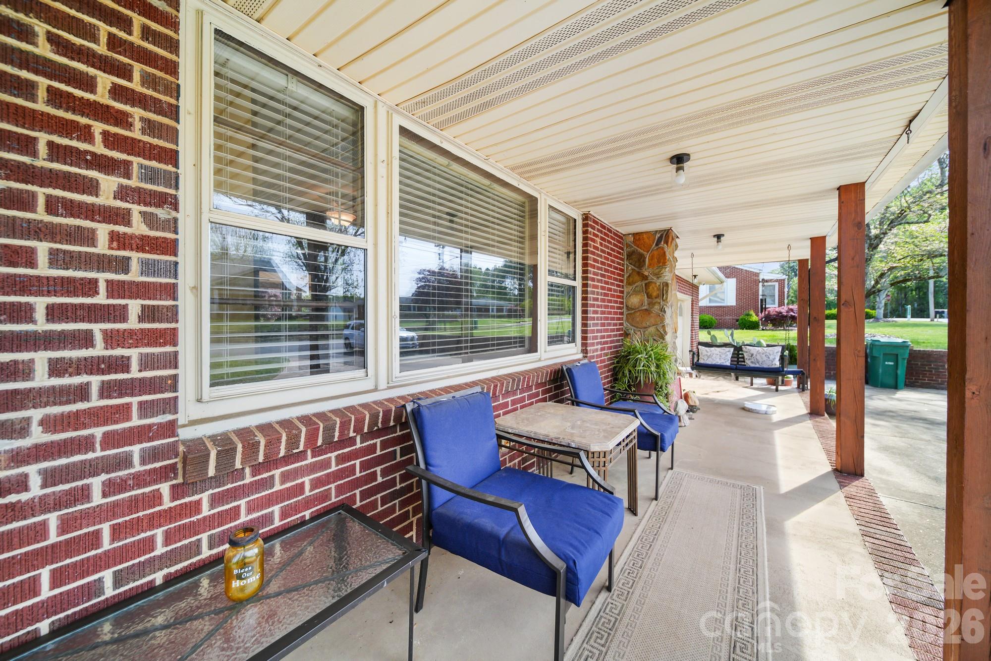 253 Allenton Street Property Photo 3