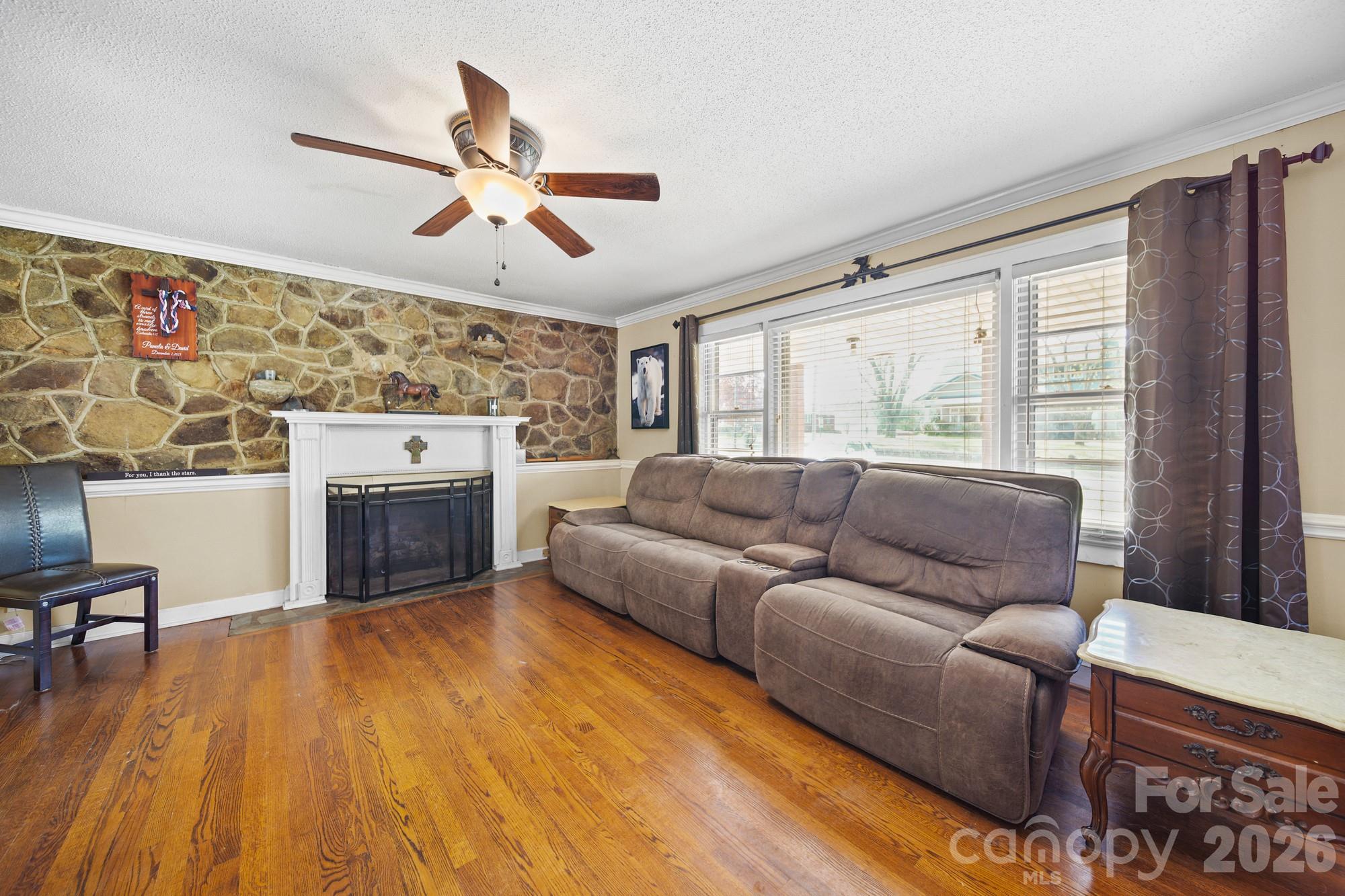253 Allenton Street Property Photo 5