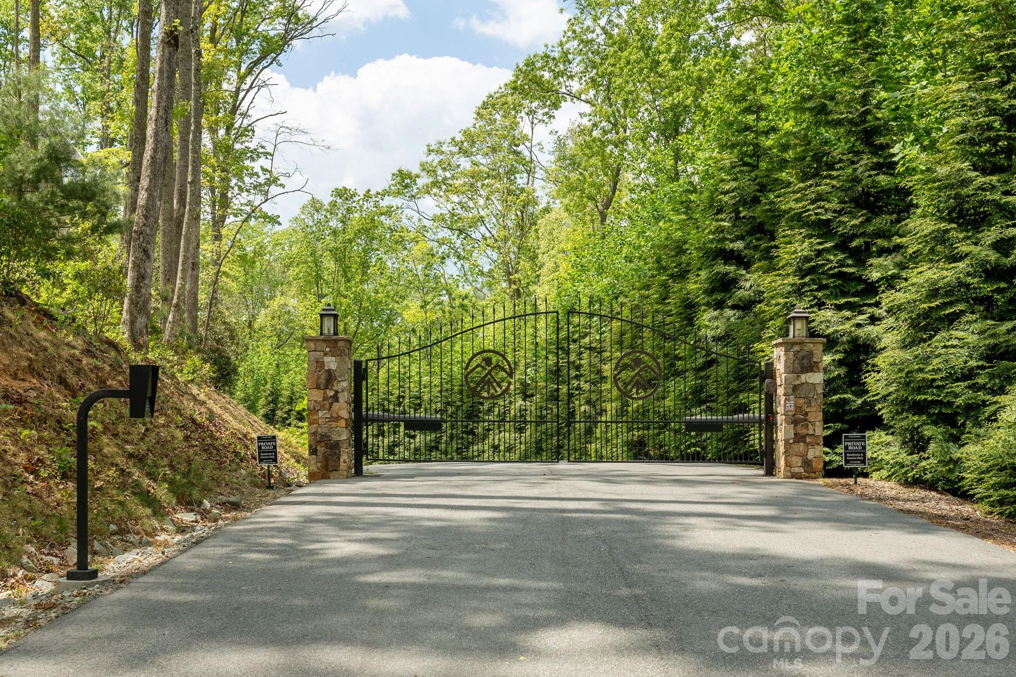 106 Skydance Trail 3 Property Photo 4