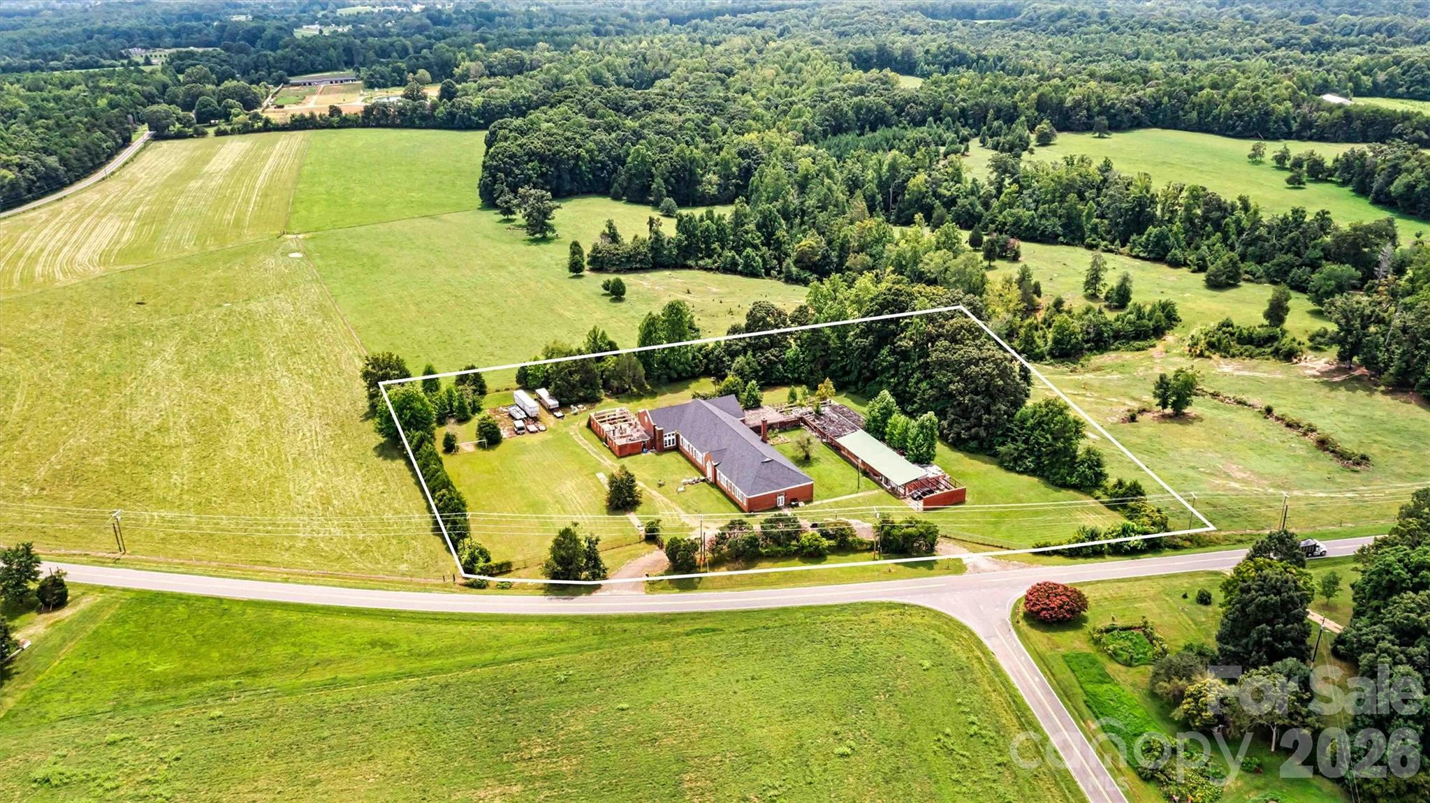 1318 Ostwalt Amity Road Property Photo 3