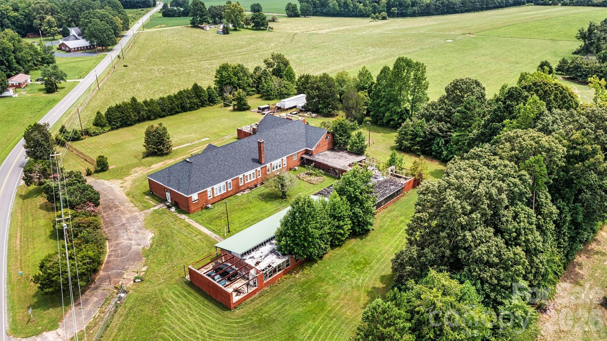 1318 Ostwalt Amity Road Property Photo 35