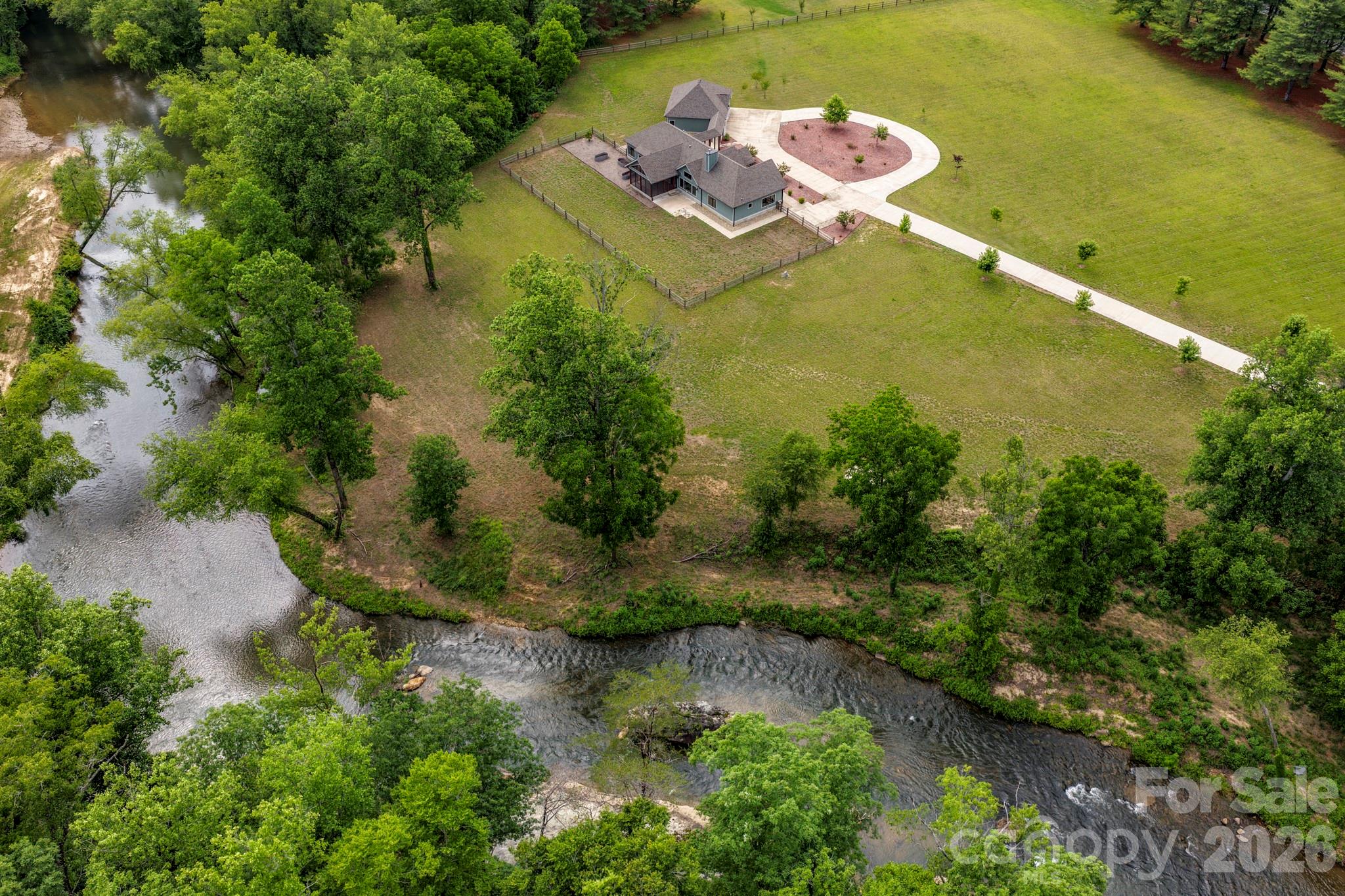 118 Mcowenben Pass Property Photo 5