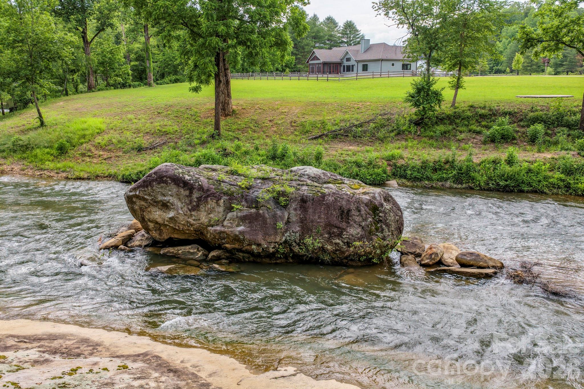 118 Mcowenben Pass Property Photo 7