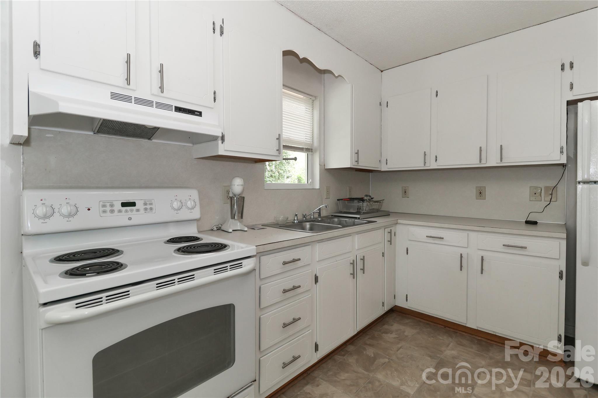 545 Gantt Street Property Photo 16
