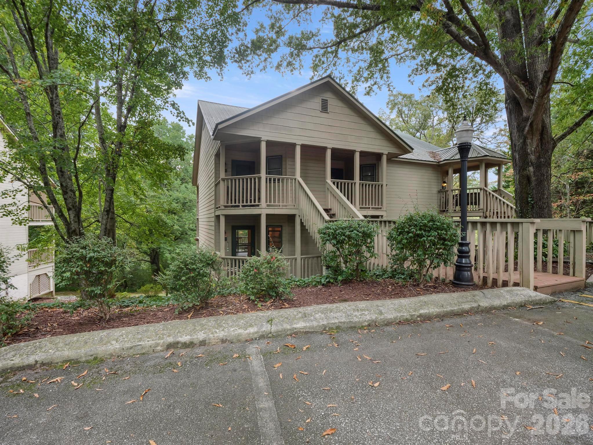 160 Whitney Boulevard 31 Property Photo 21