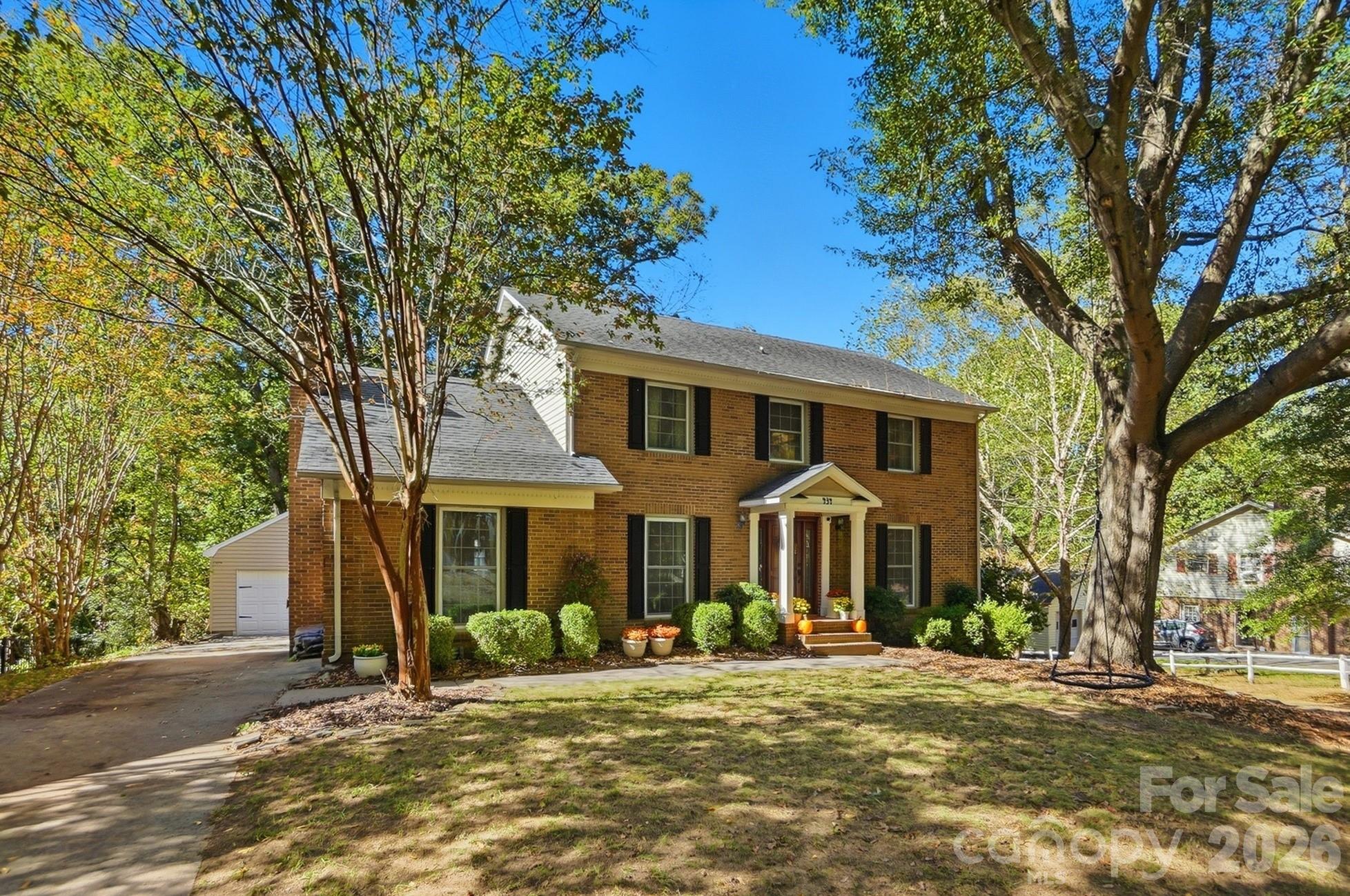 434 Chadmore Drive Property Photo 1
