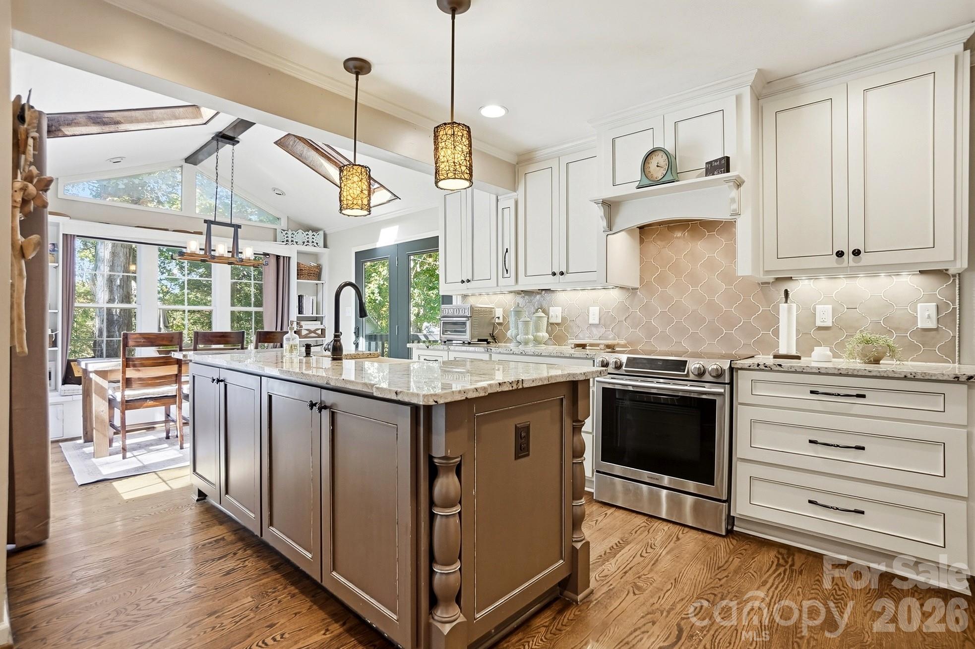 434 Chadmore Drive Property Photo 16