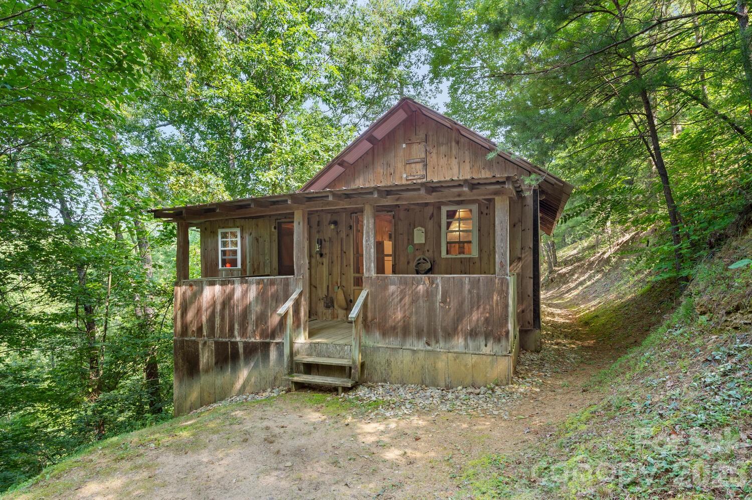 286 Rebel Drive Property Photo 1
