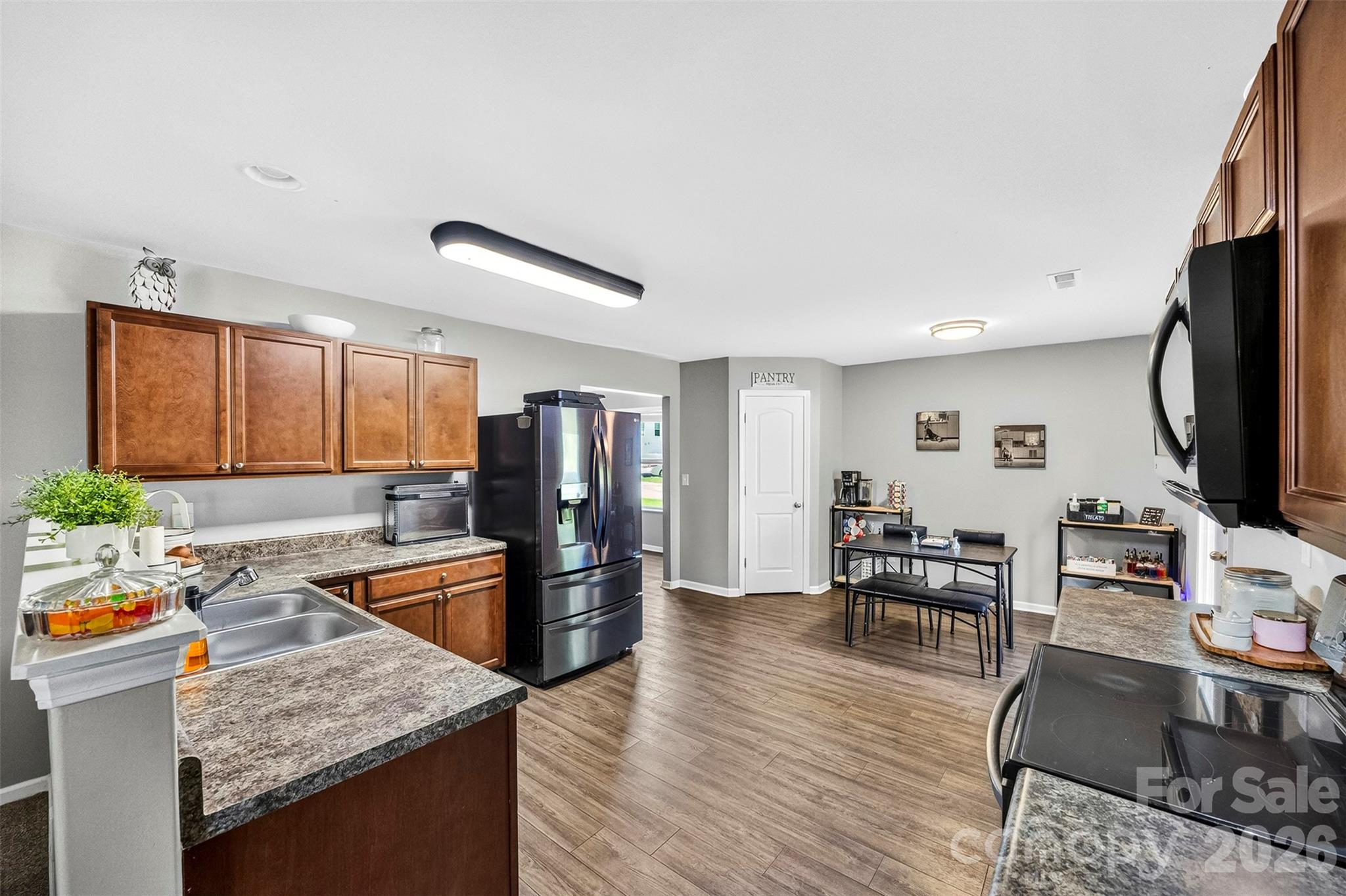 5045 Ashley Place Drive Property Photo 10
