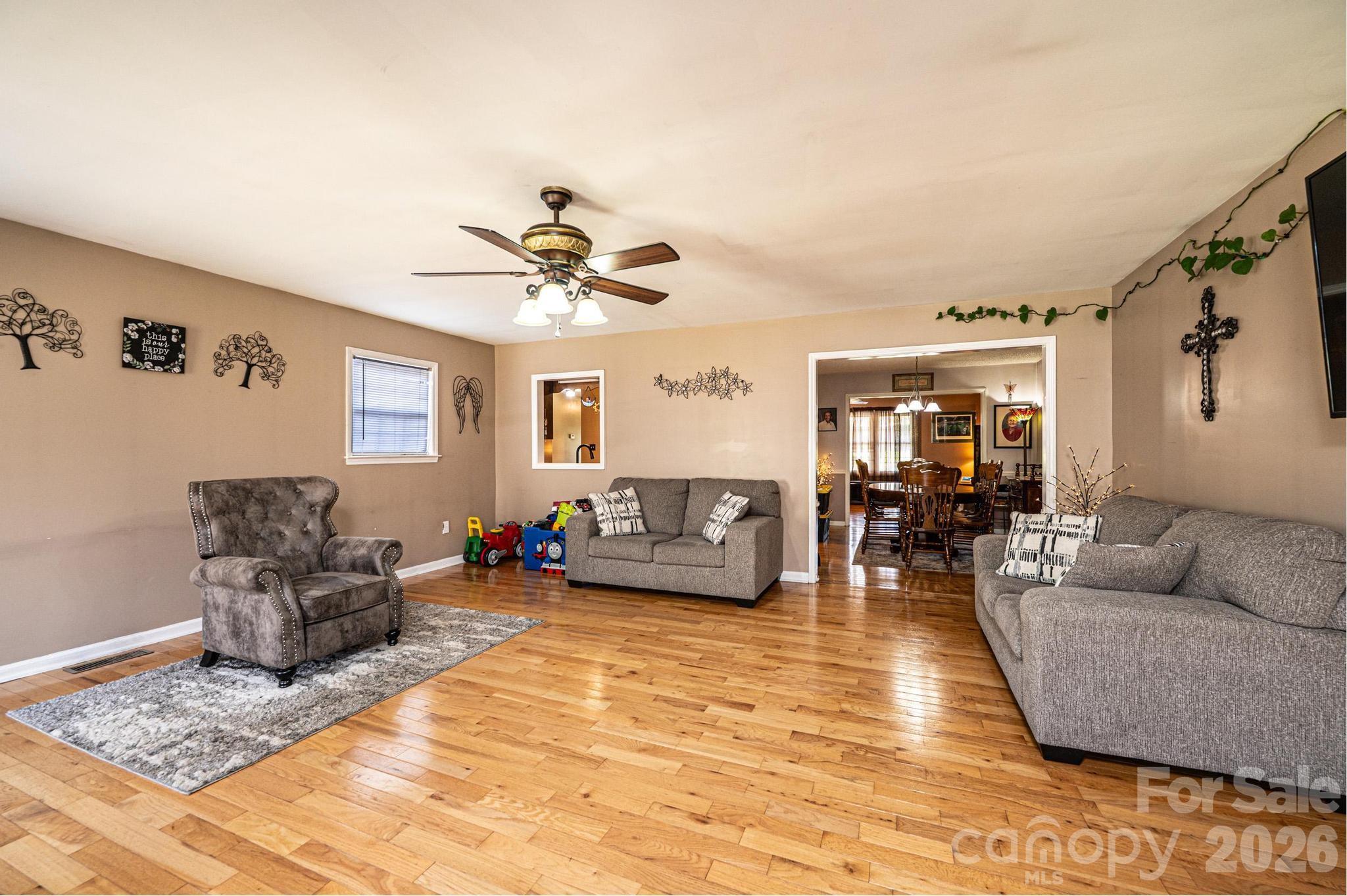 3229 15th Avenue Property Photo 17