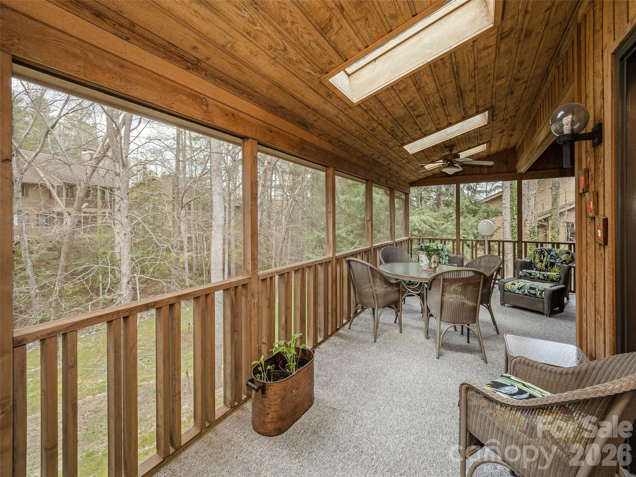 601 Red Oak Drive Property Photo 9