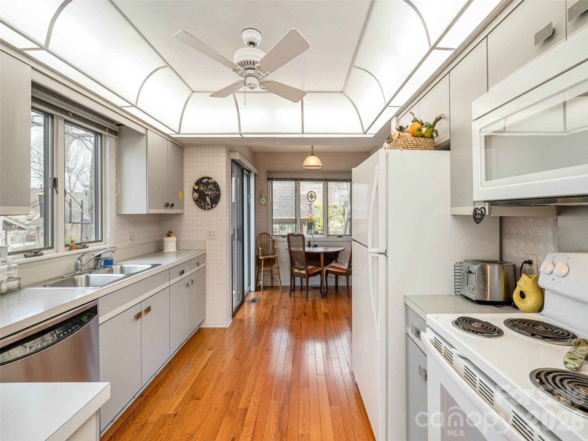 601 Red Oak Drive Property Photo 16
