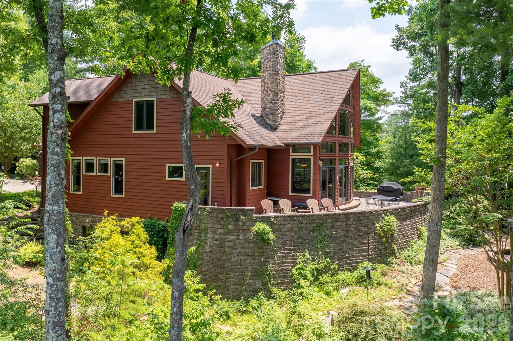 5162 Beech Bluff Drive Property Photo 7