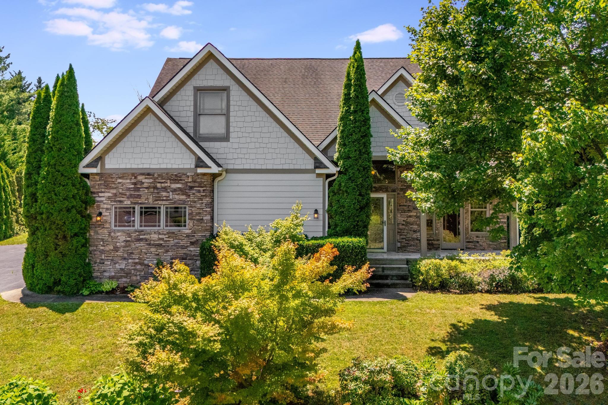4 Amaretto Drive Property Photo 1