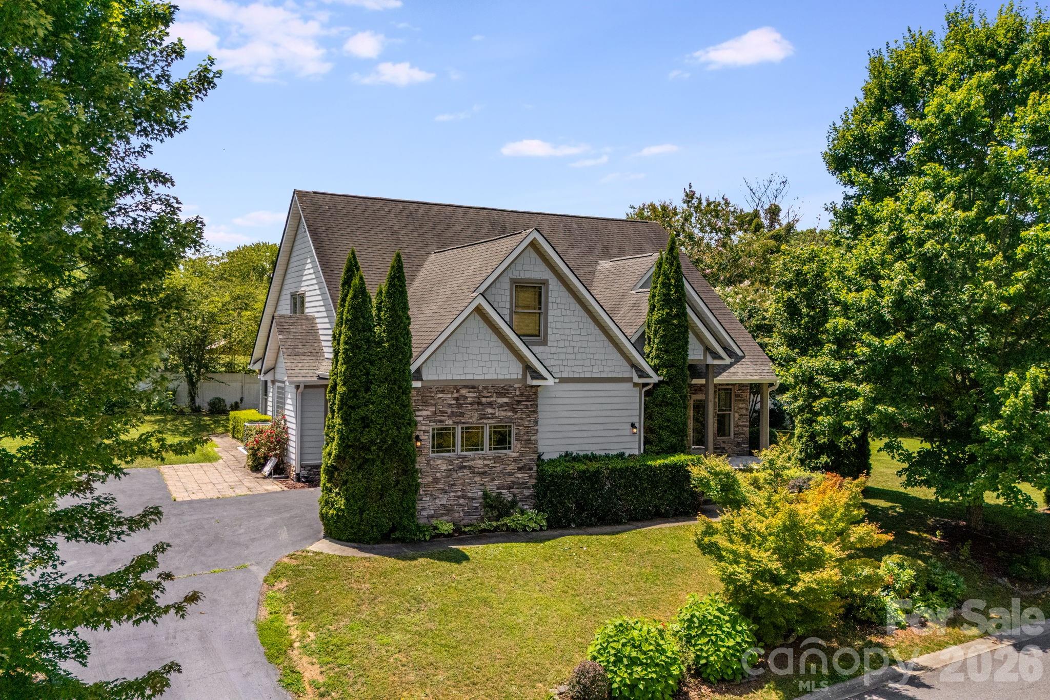 4 Amaretto Drive Property Photo 3