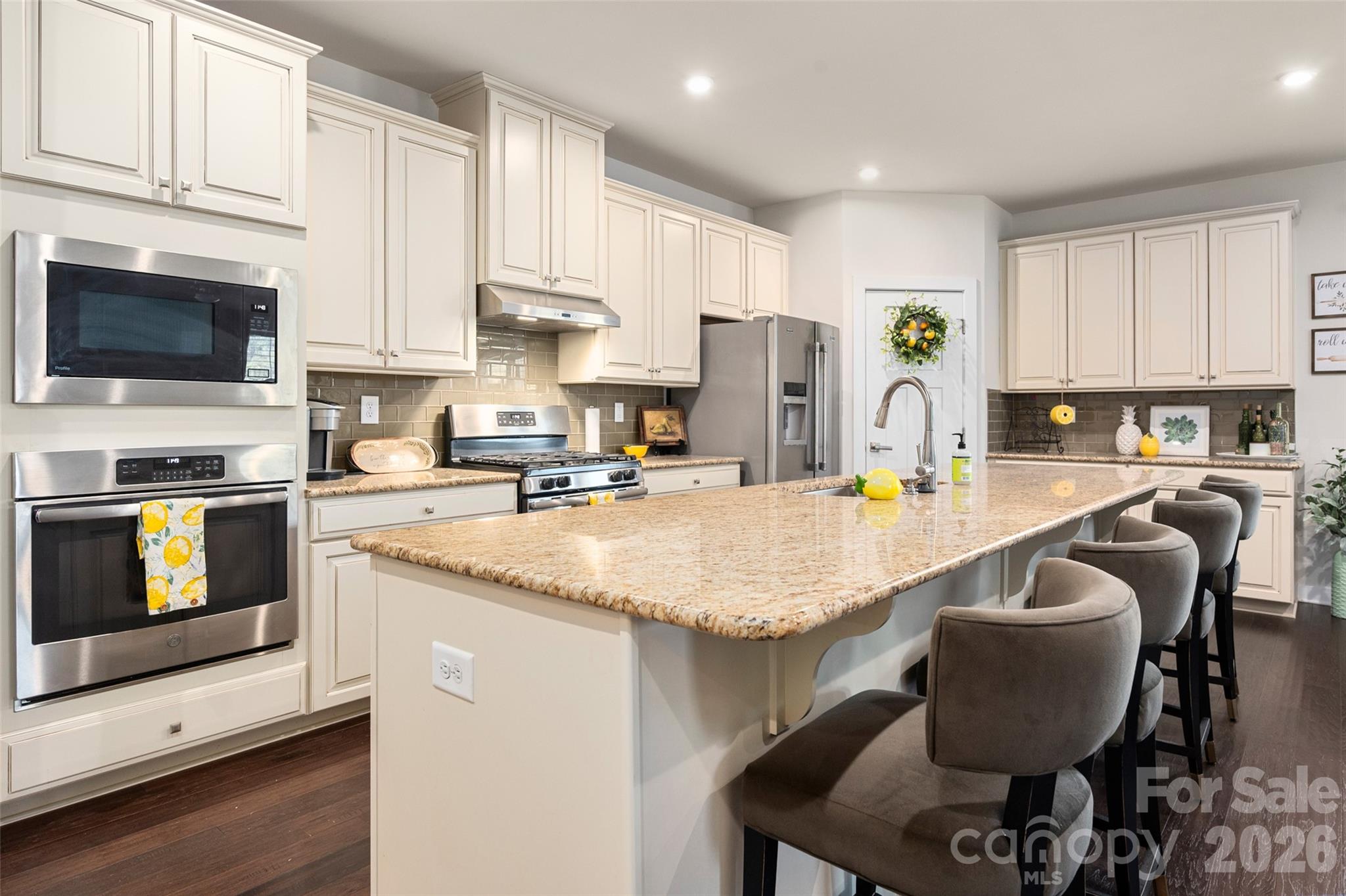 8400 Bretton Woods Drive Property Photo 13