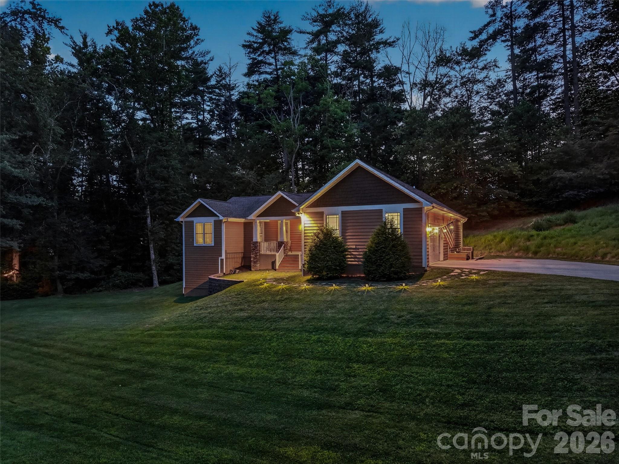 290 Sweetwater Hills Drive Property Photo 4