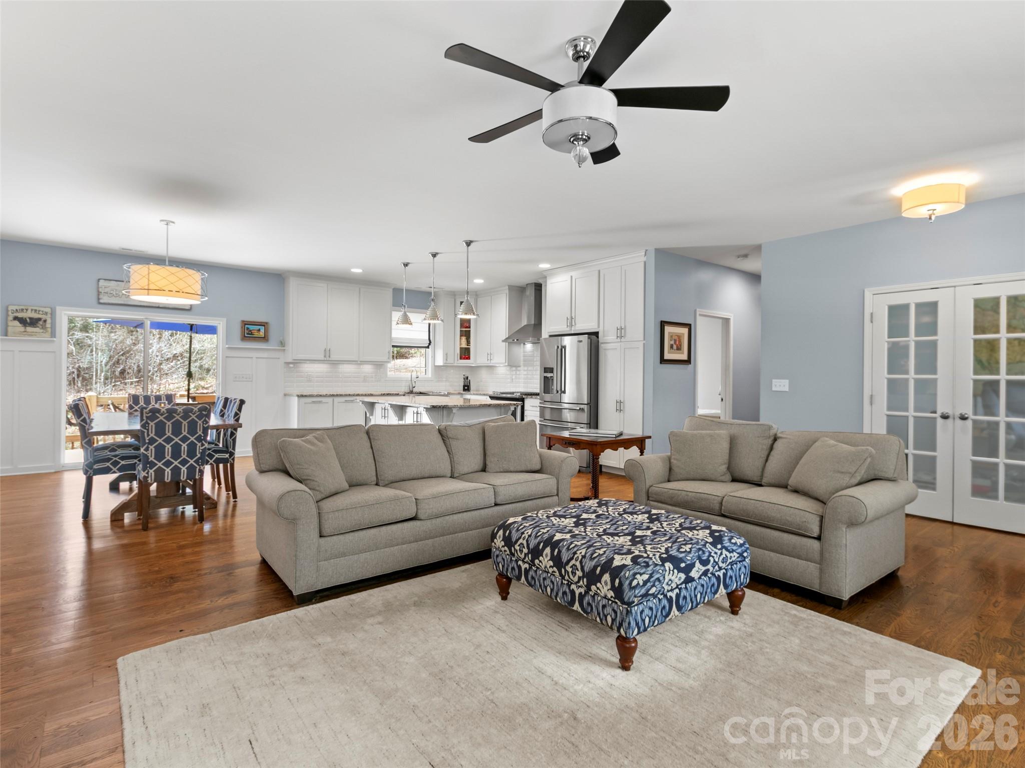 290 Sweetwater Hills Drive Property Photo 8
