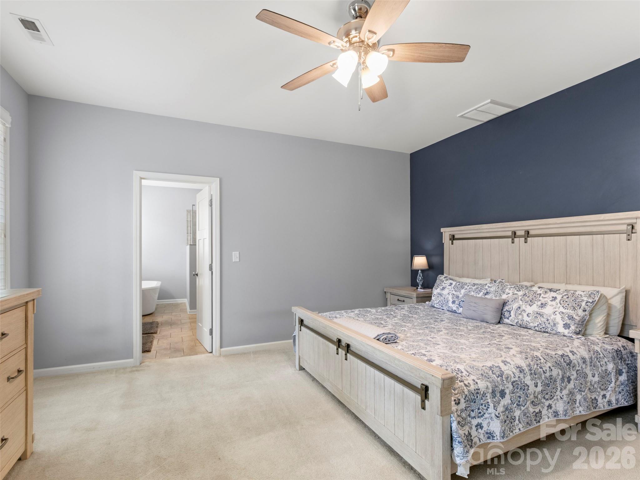 290 Sweetwater Hills Drive Property Photo 16