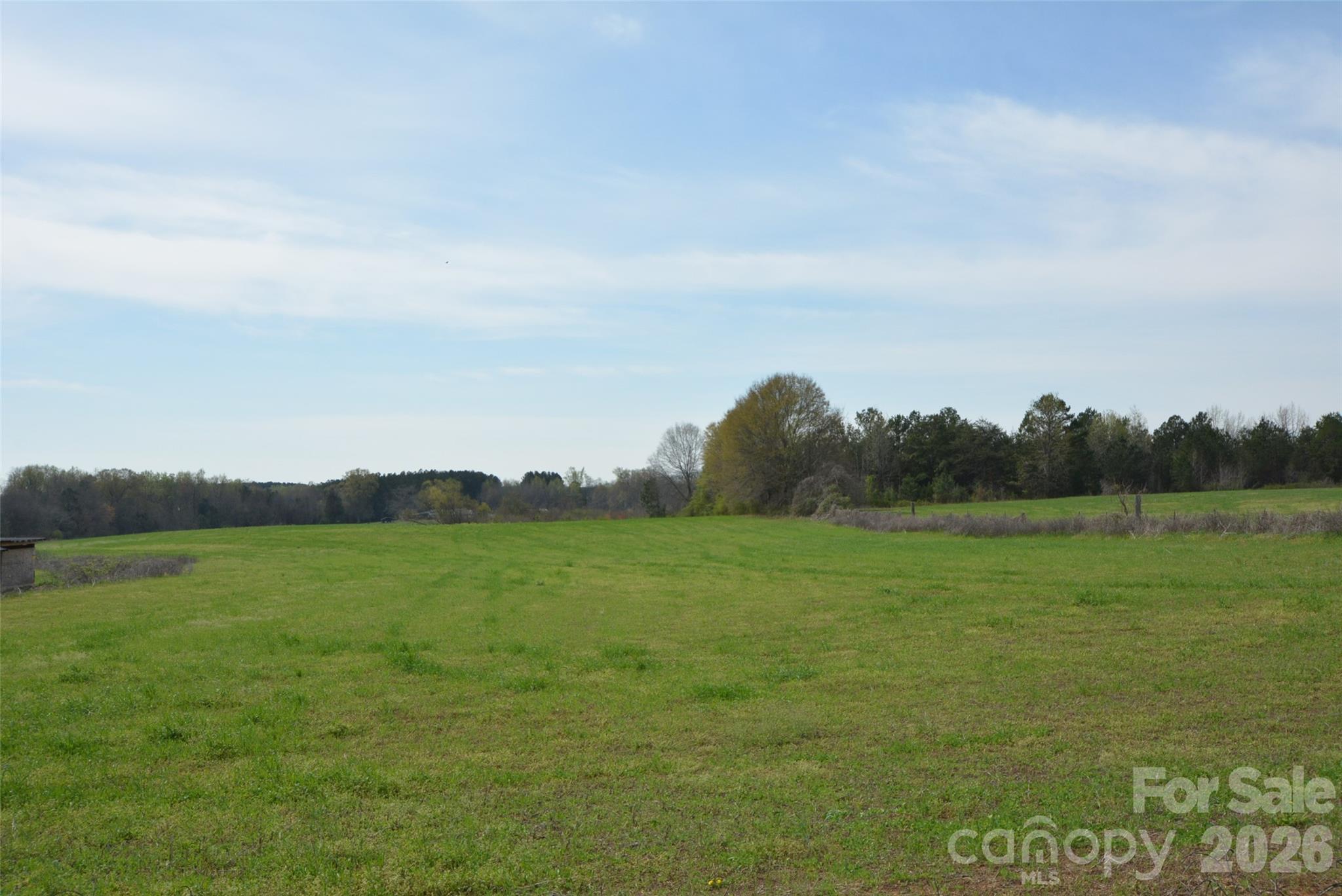 2431 Mccraw Road Property Photo 2