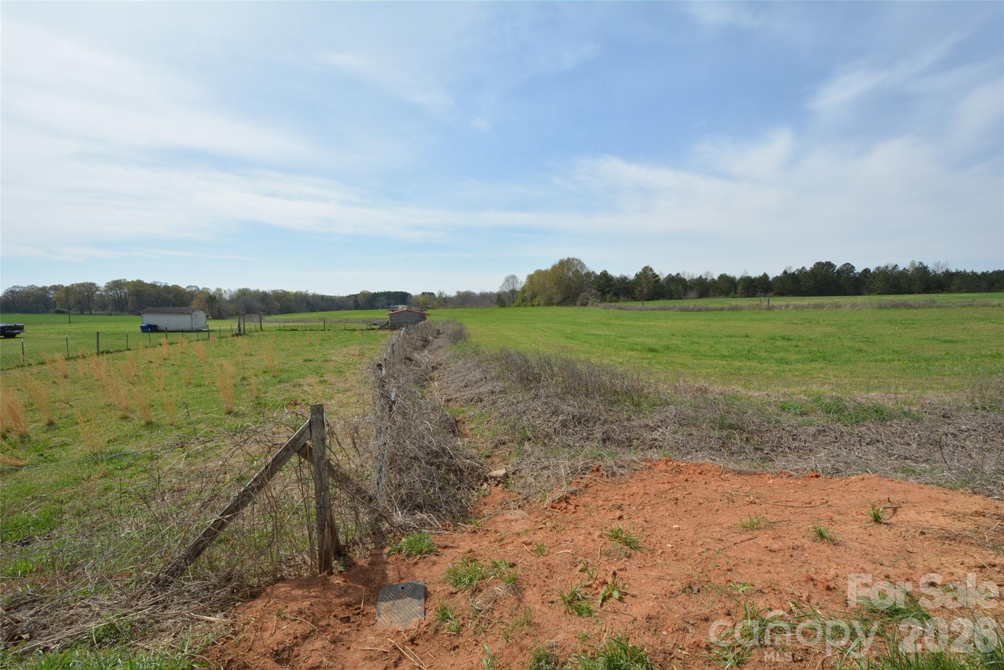 2431 Mccraw Road Property Photo 7