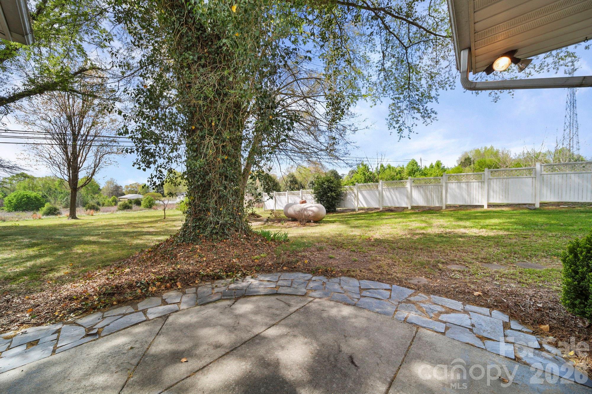 164 New York Avenue Property Photo 7