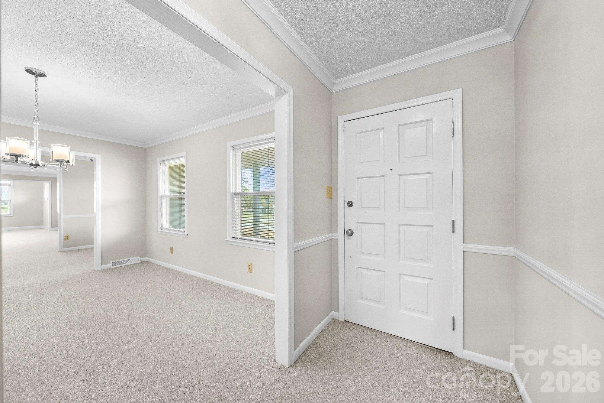 164 New York Avenue Property Photo 12