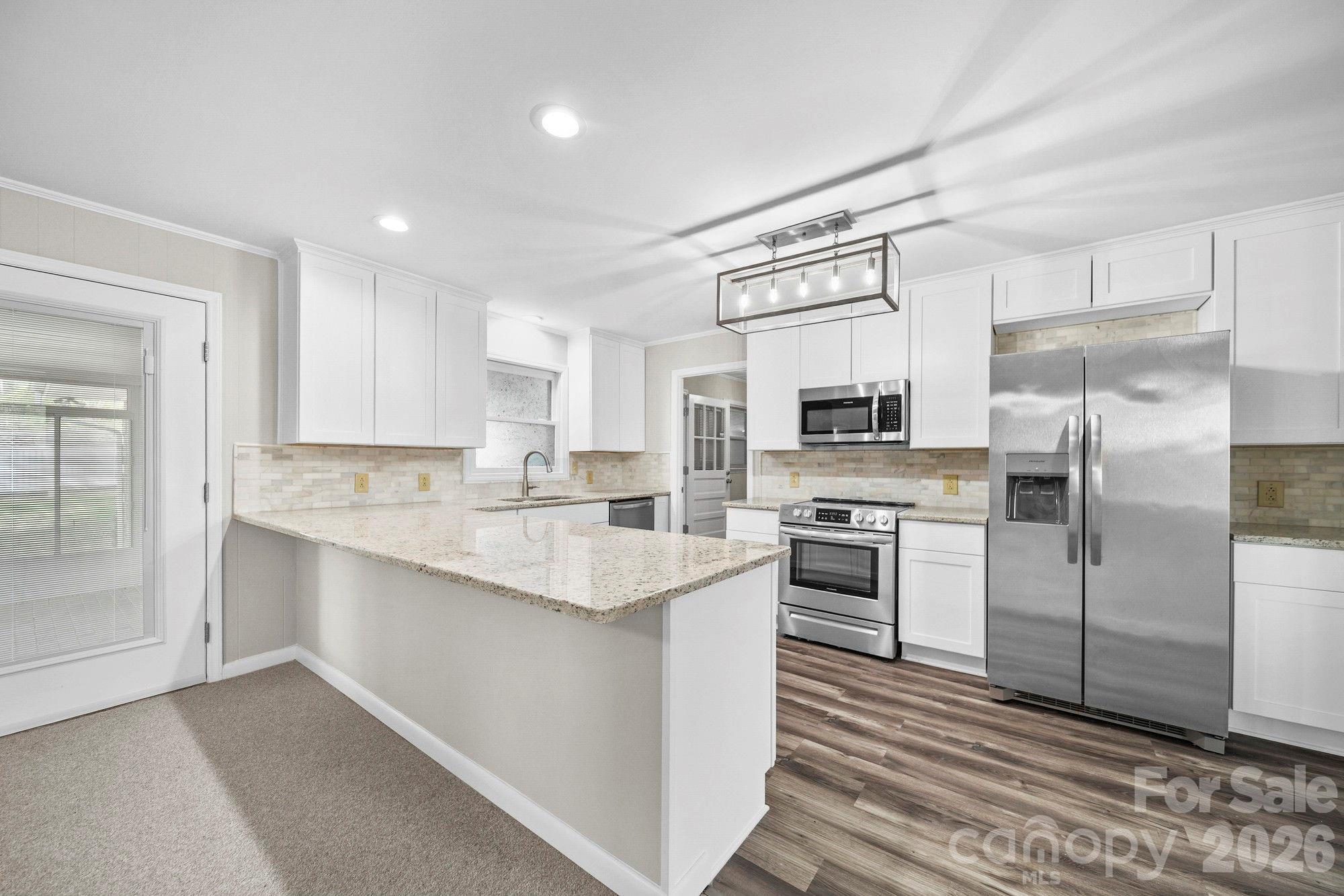 164 New York Avenue Property Photo 13