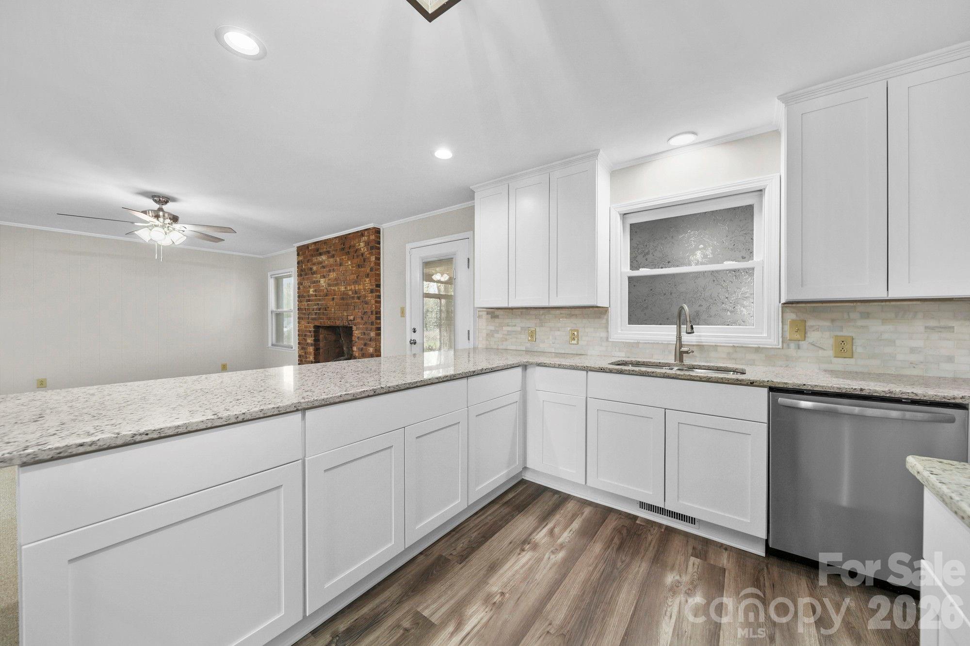 164 New York Avenue Property Photo 16