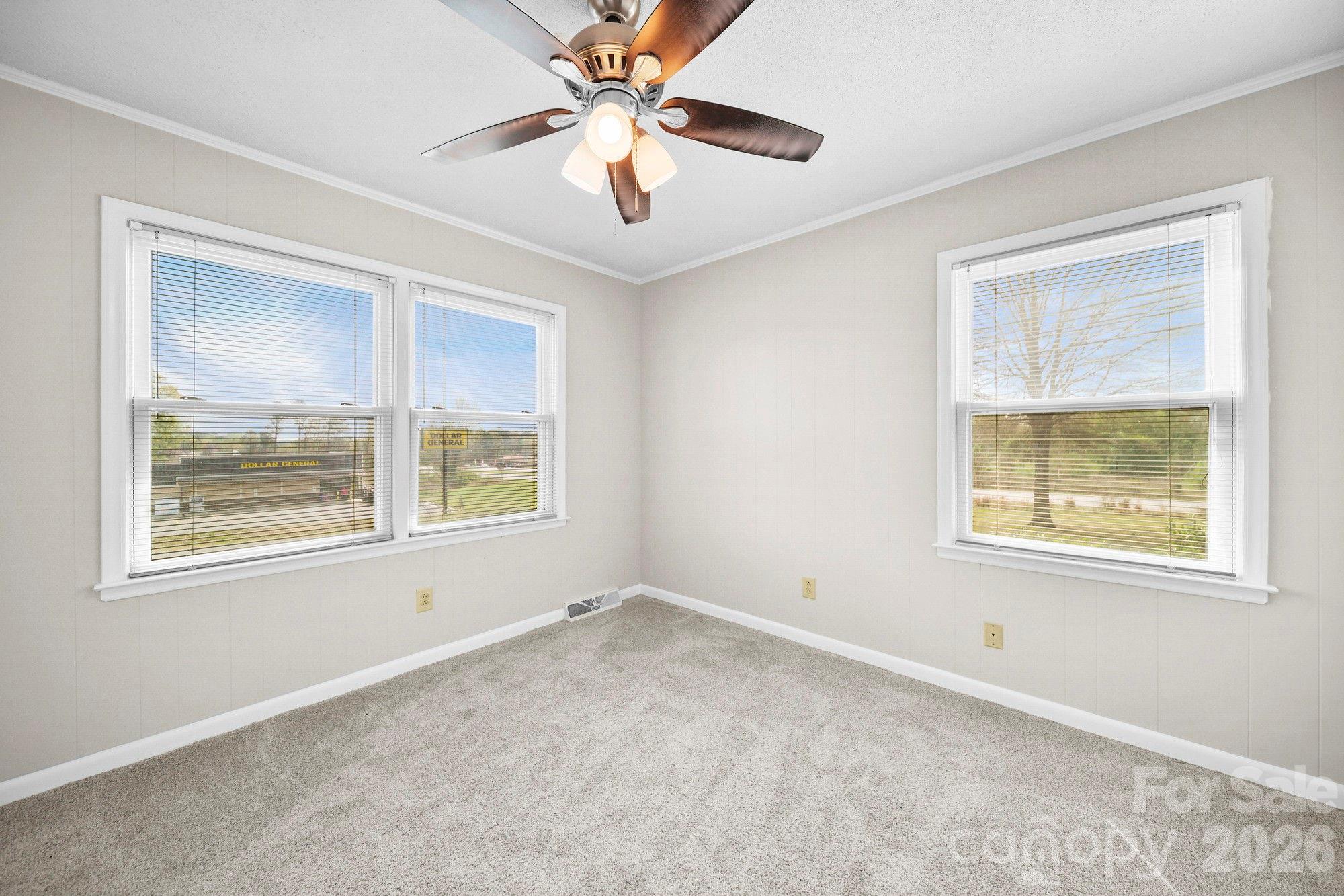164 New York Avenue Property Photo 20