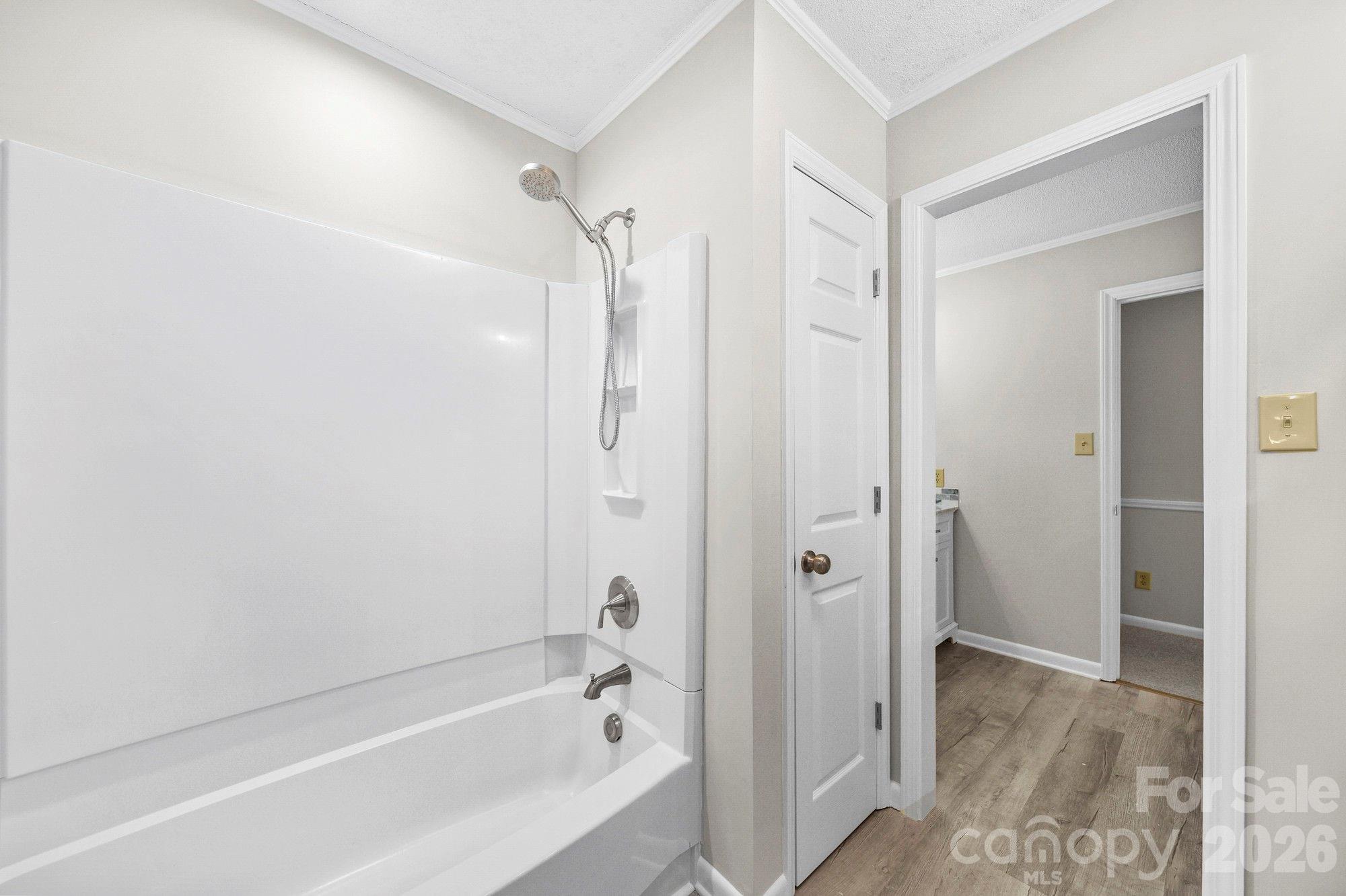 164 New York Avenue Property Photo 25