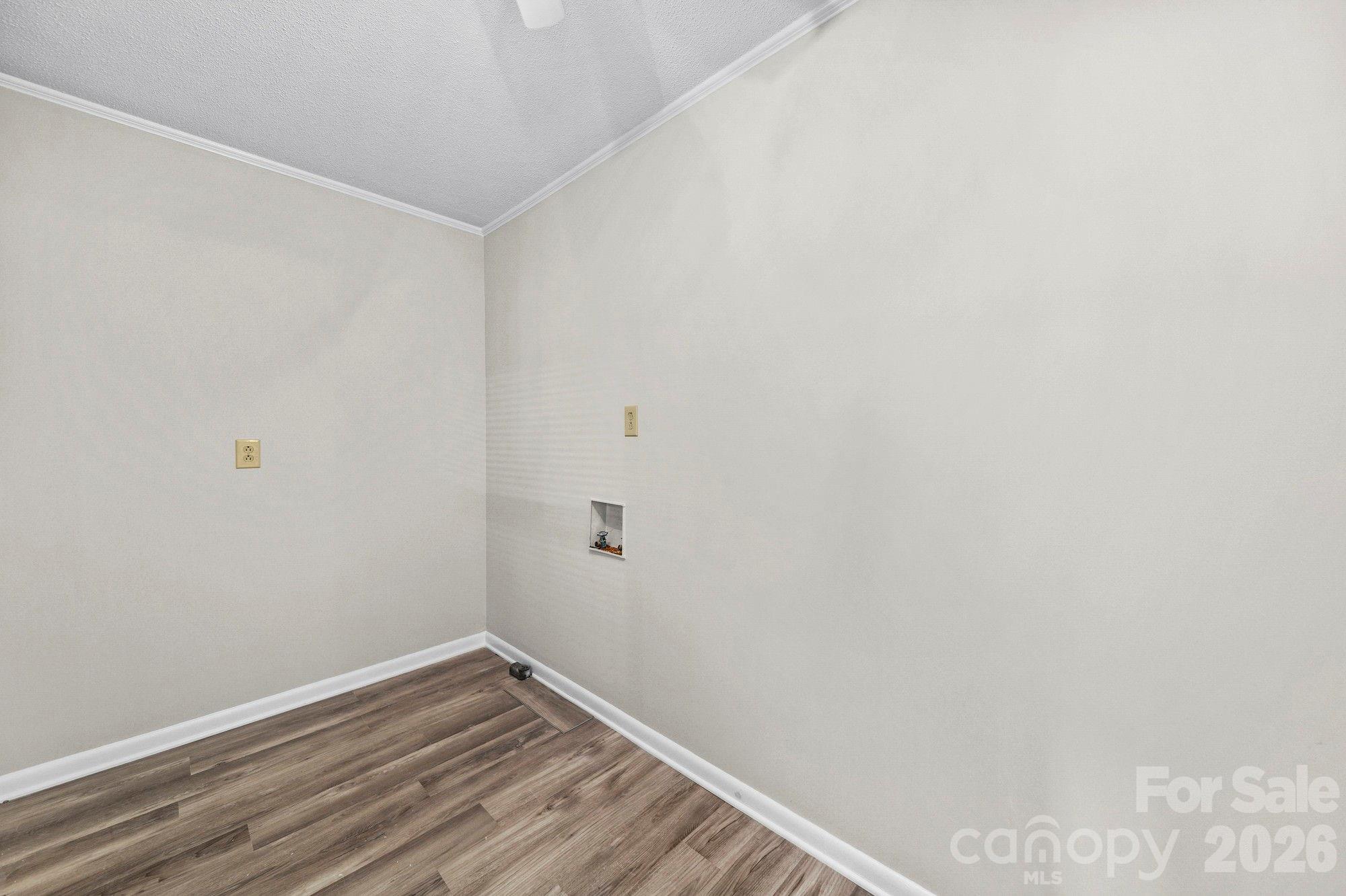164 New York Avenue Property Photo 26