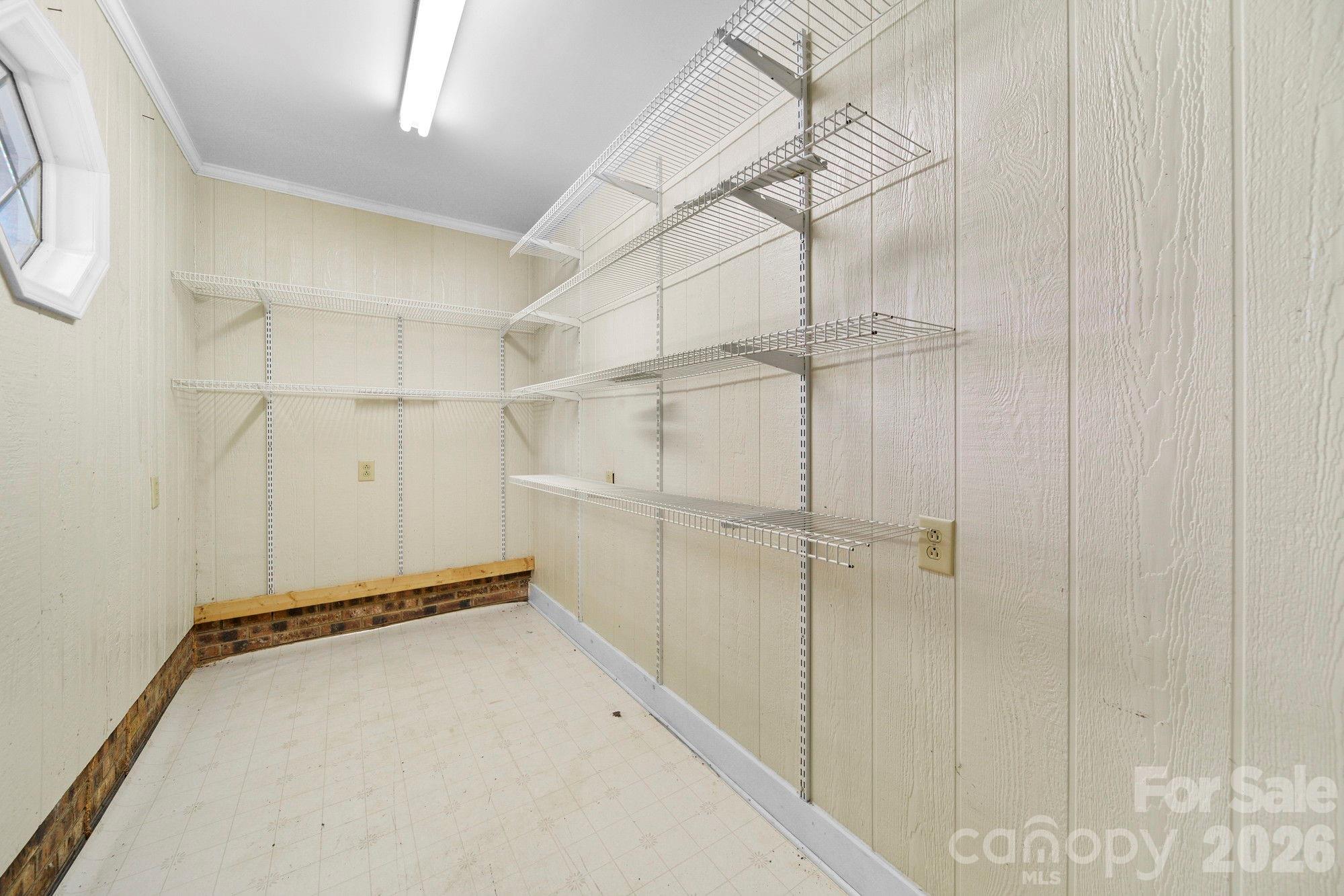 164 New York Avenue Property Photo 27