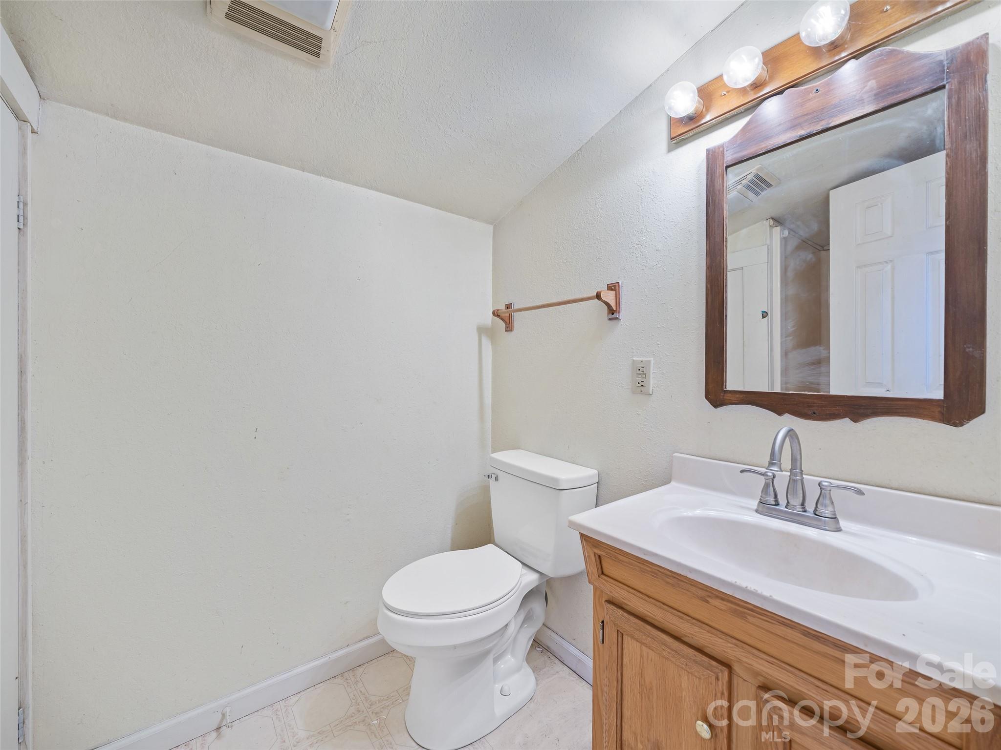 966 Waites Hollifield Road Property Photo 13