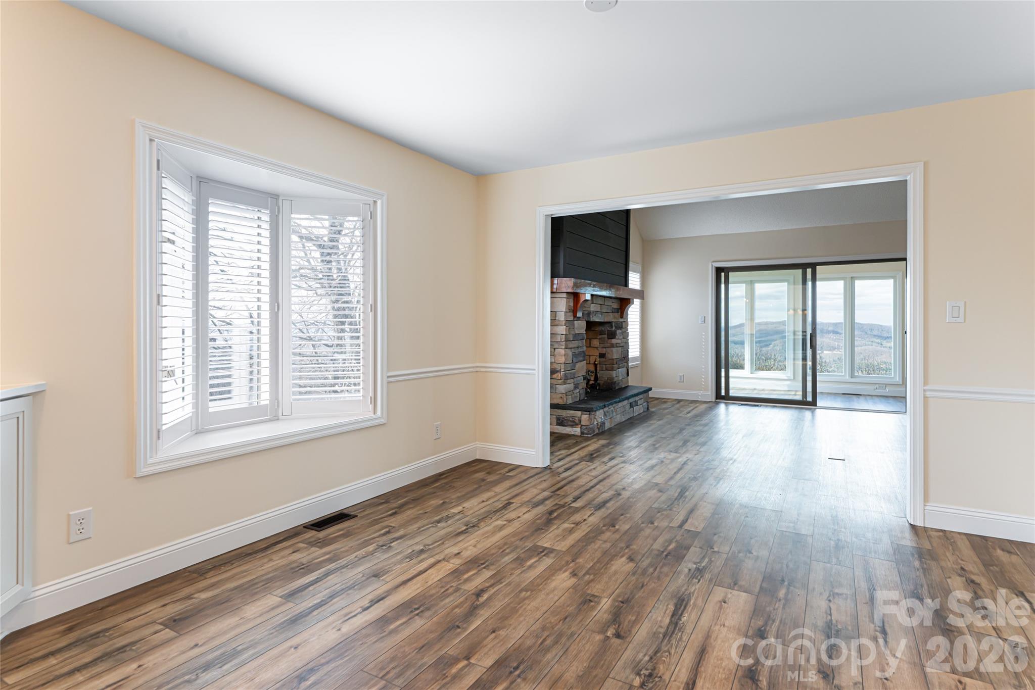 1203 Fleetwood Plaza Property Photo 17