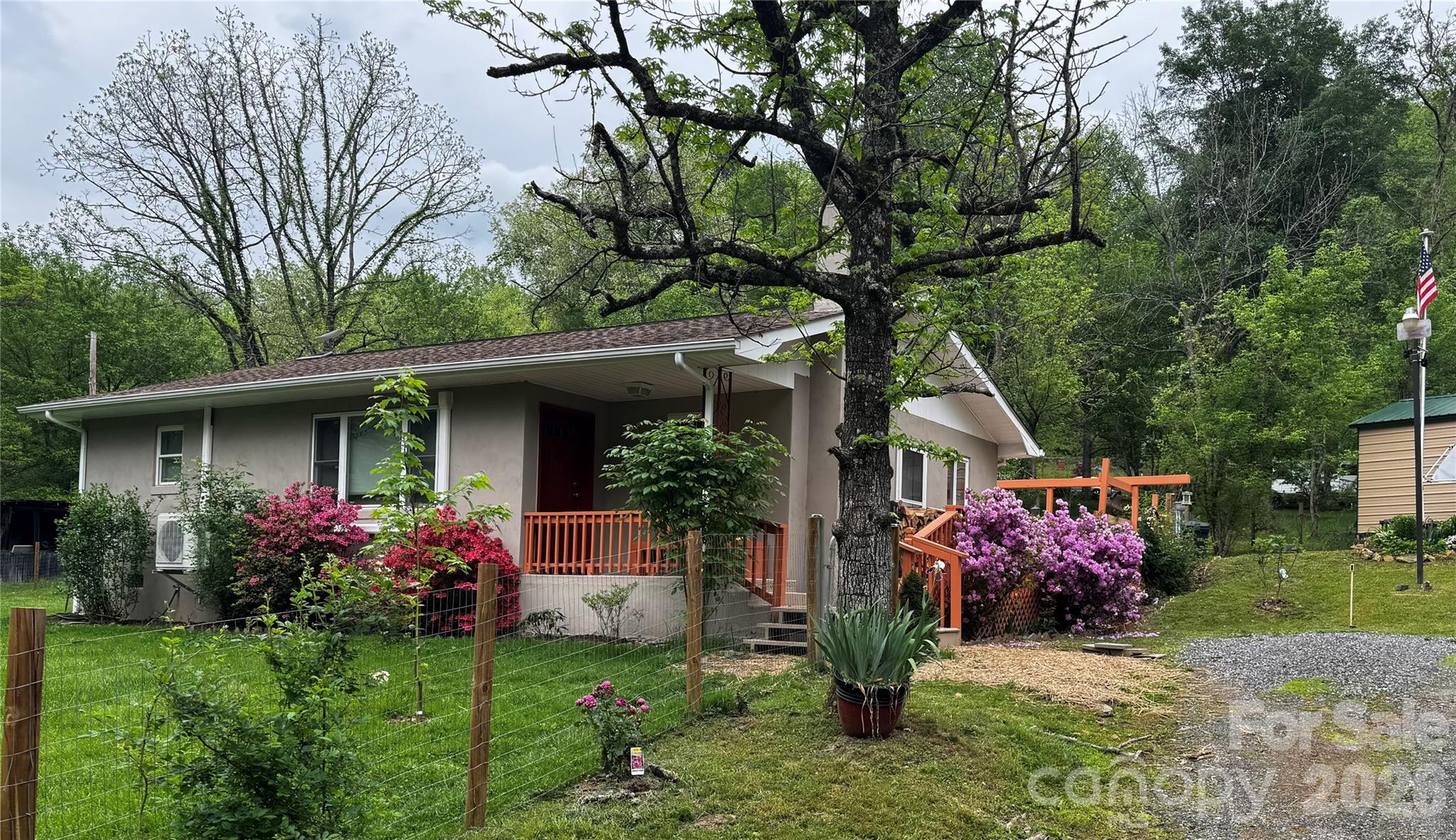 450 W Piney Mountain Road Property Photo 2