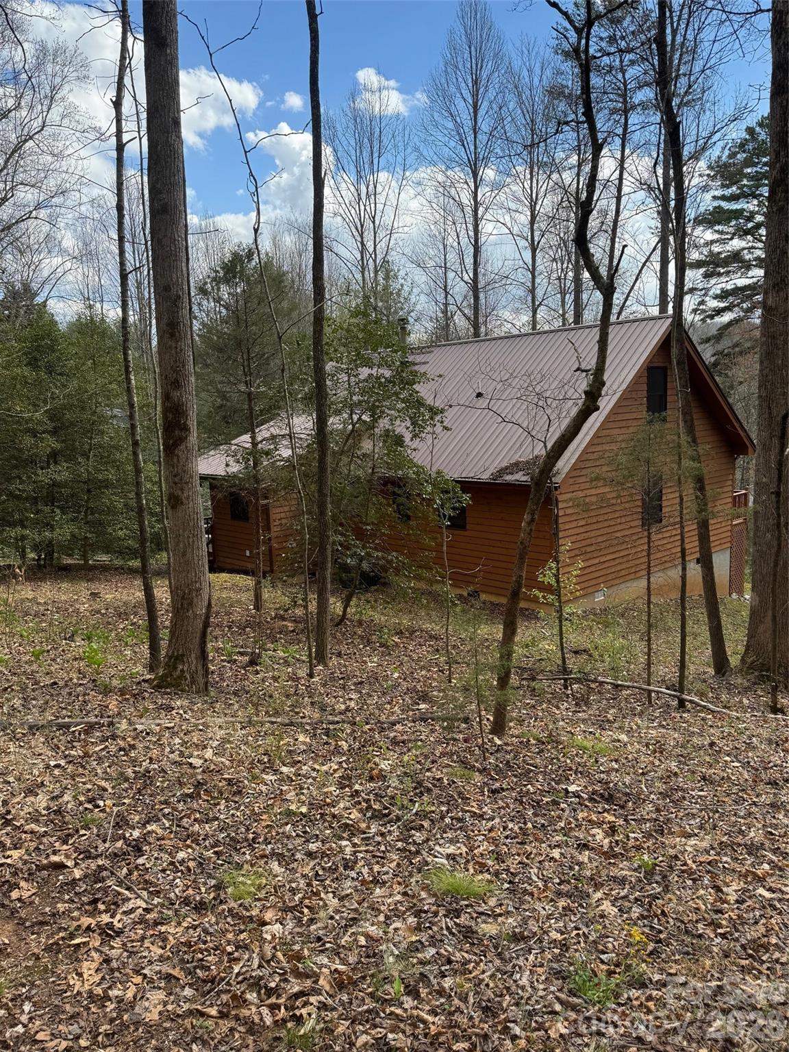 315 N River Road Property Photo 6
