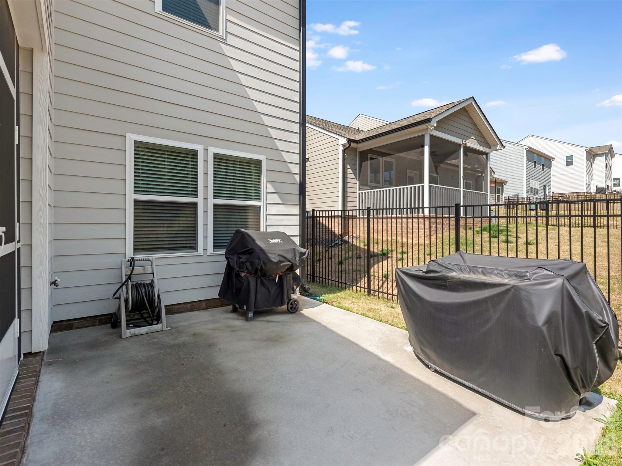 966 Scotch Meadows Loop Property Photo 44