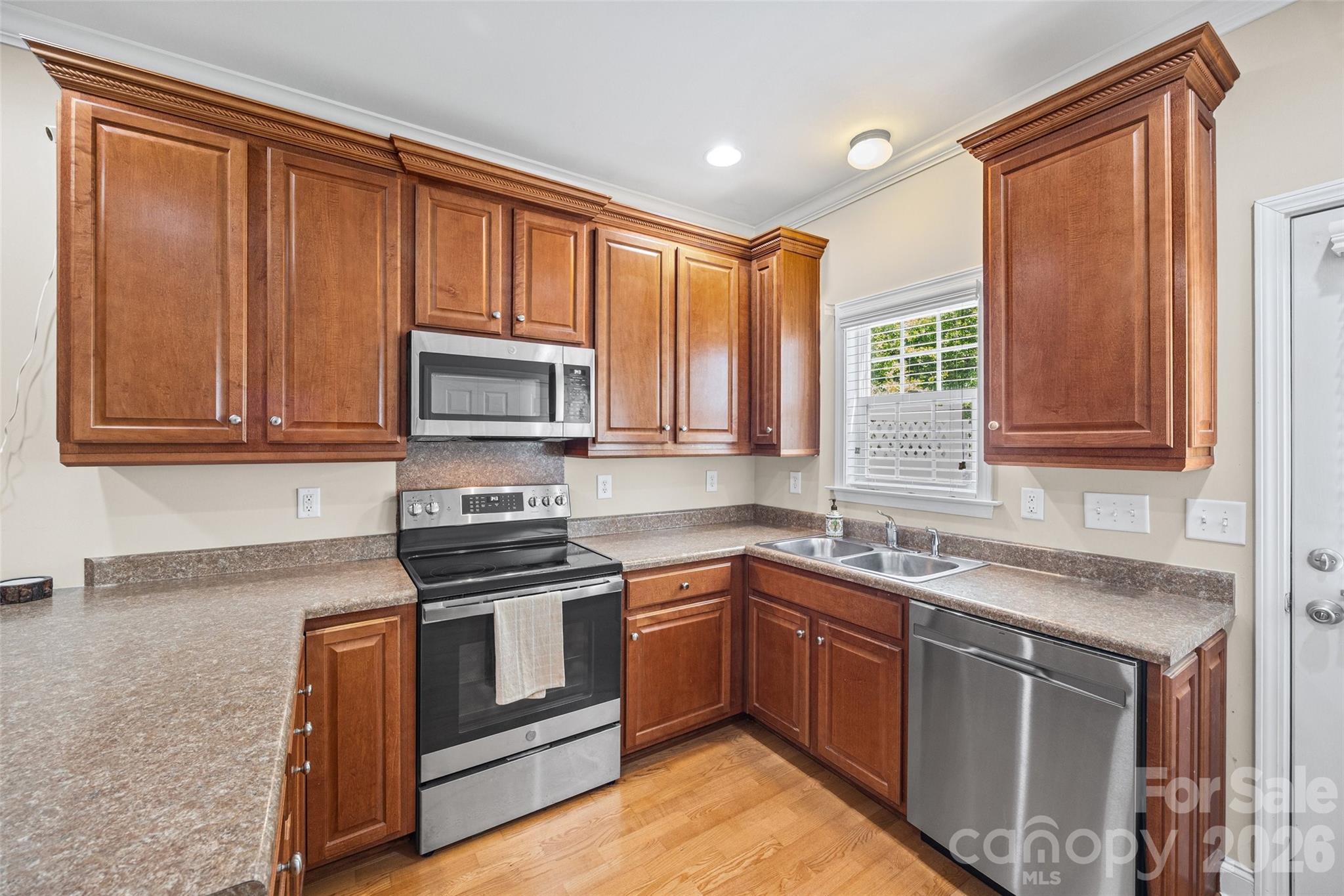 213 Quality Drive Property Photo 8