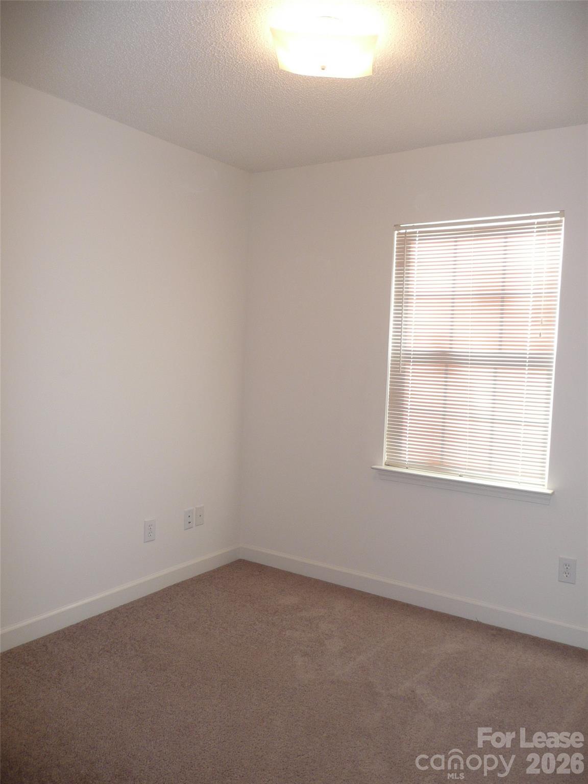 115 Clusters Circle Property Photo 10