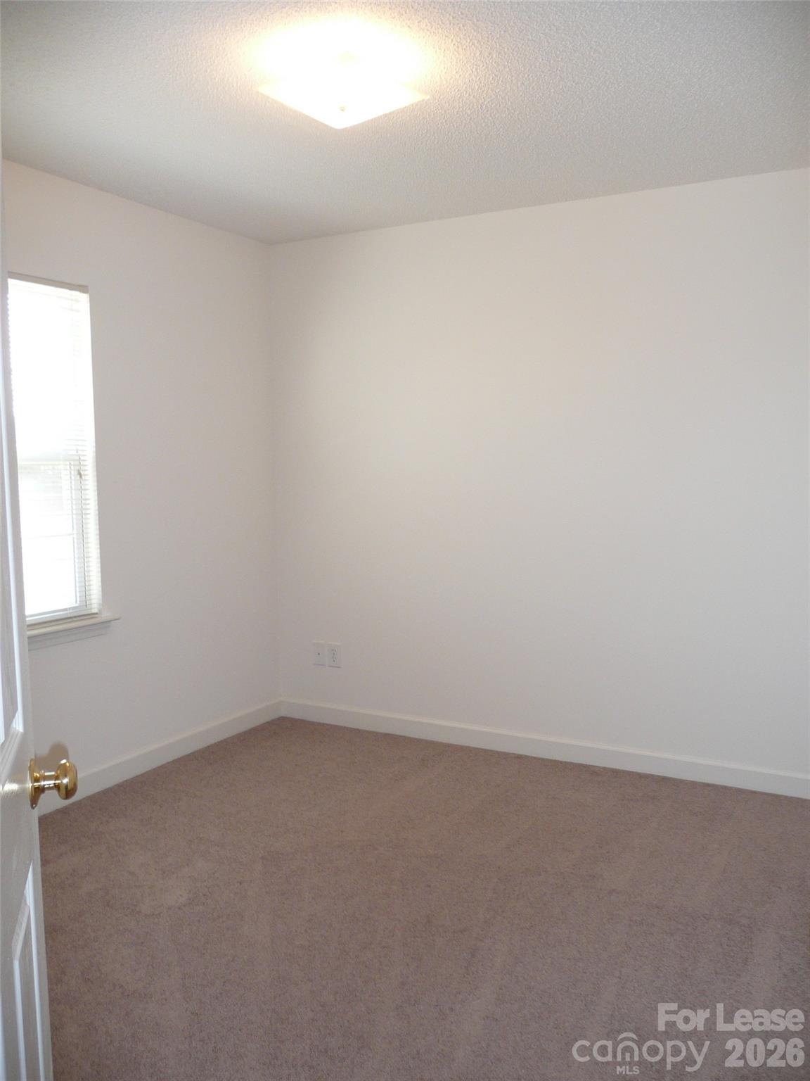 115 Clusters Circle Property Photo 11