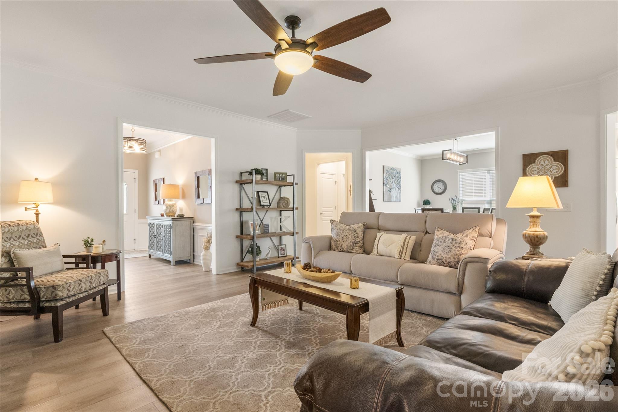 1002 Falling Leaf Street Property Photo 12