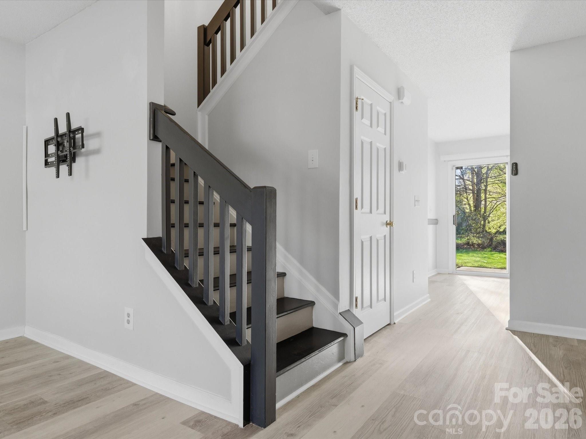 2940 Mayer House Court Property Photo 12