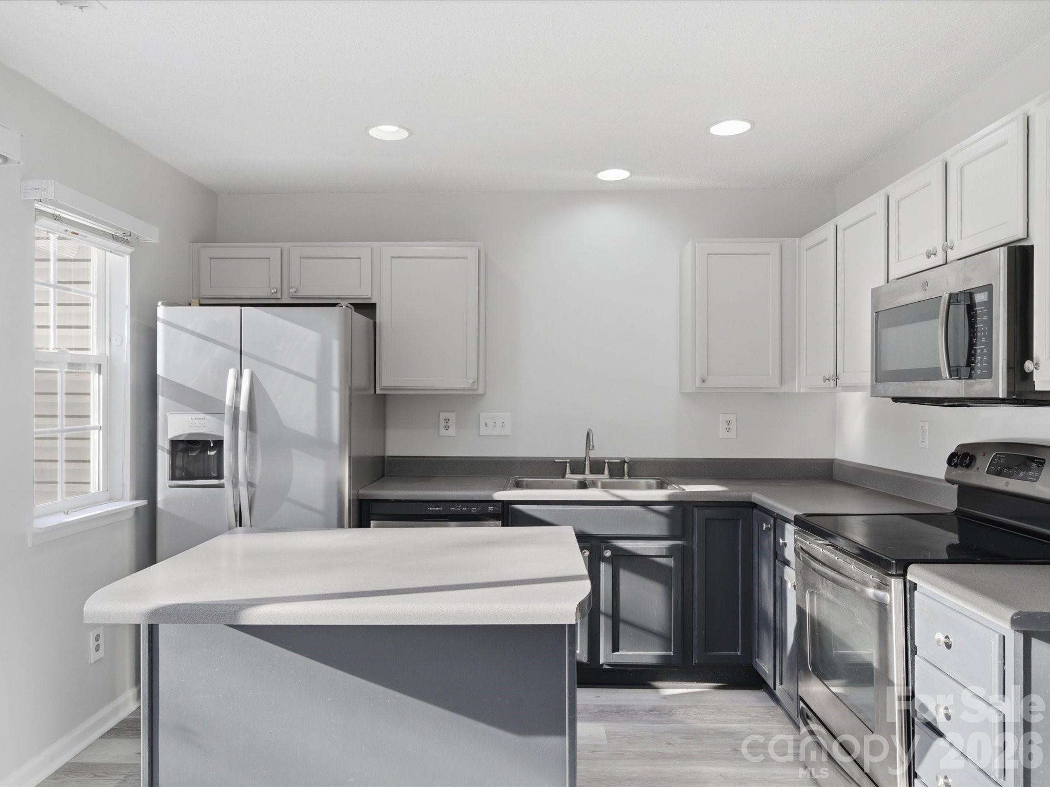 2940 Mayer House Court Property Photo 15