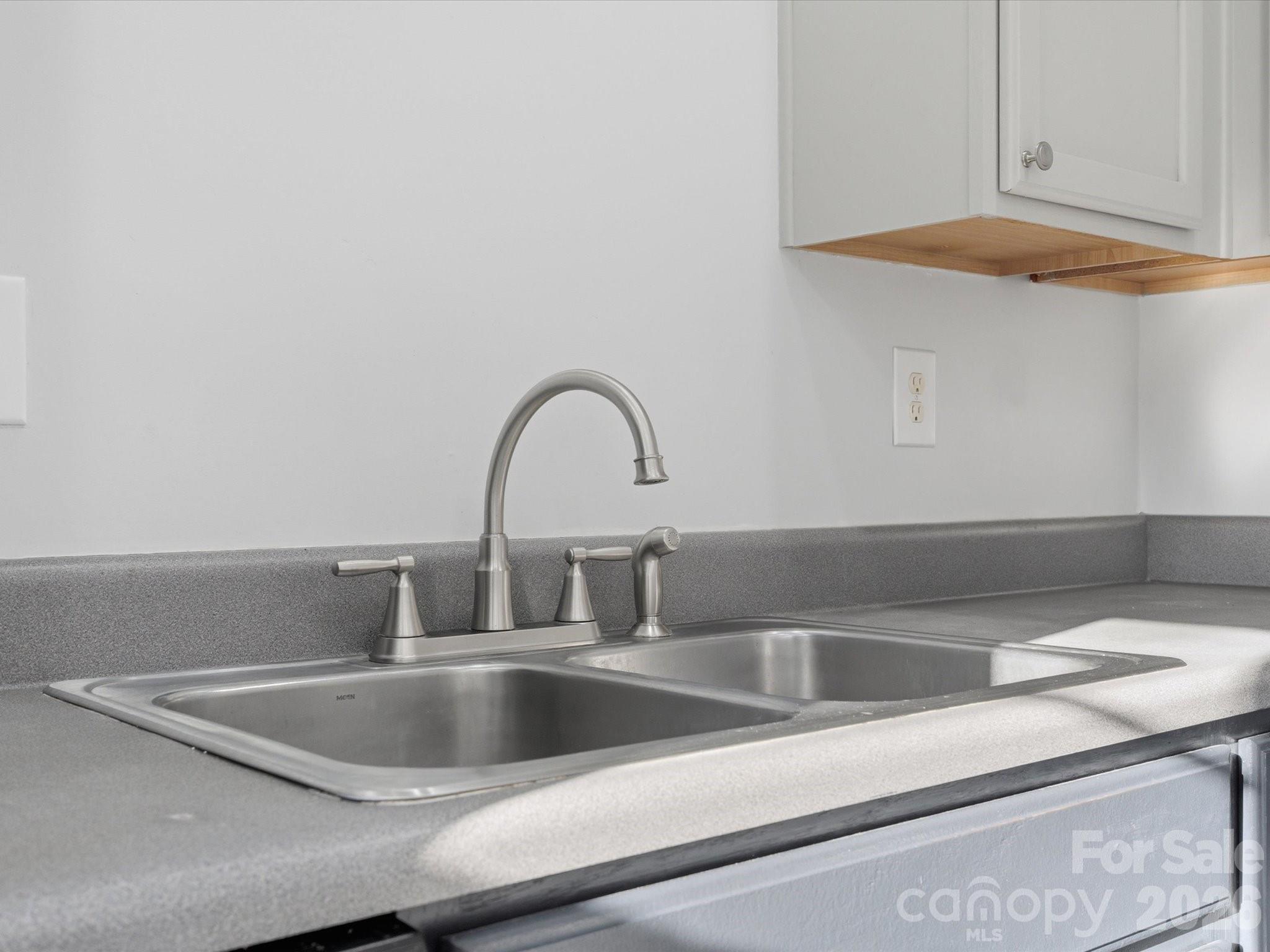 2940 Mayer House Court Property Photo 17