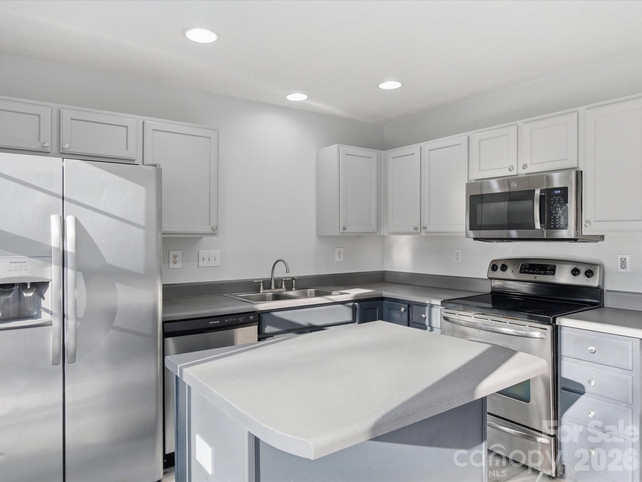 2940 Mayer House Court Property Photo 18