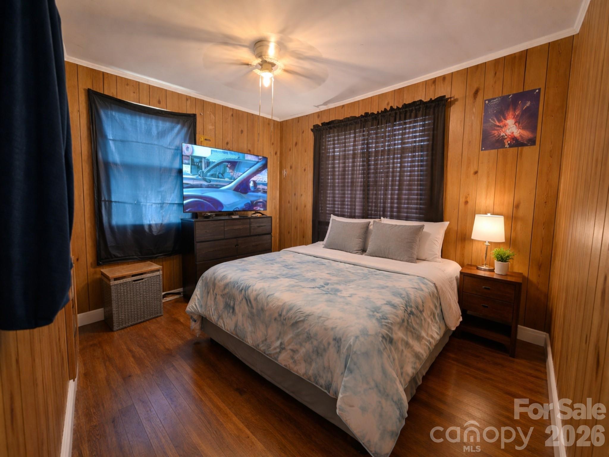 731 Finley Road Property Photo 6