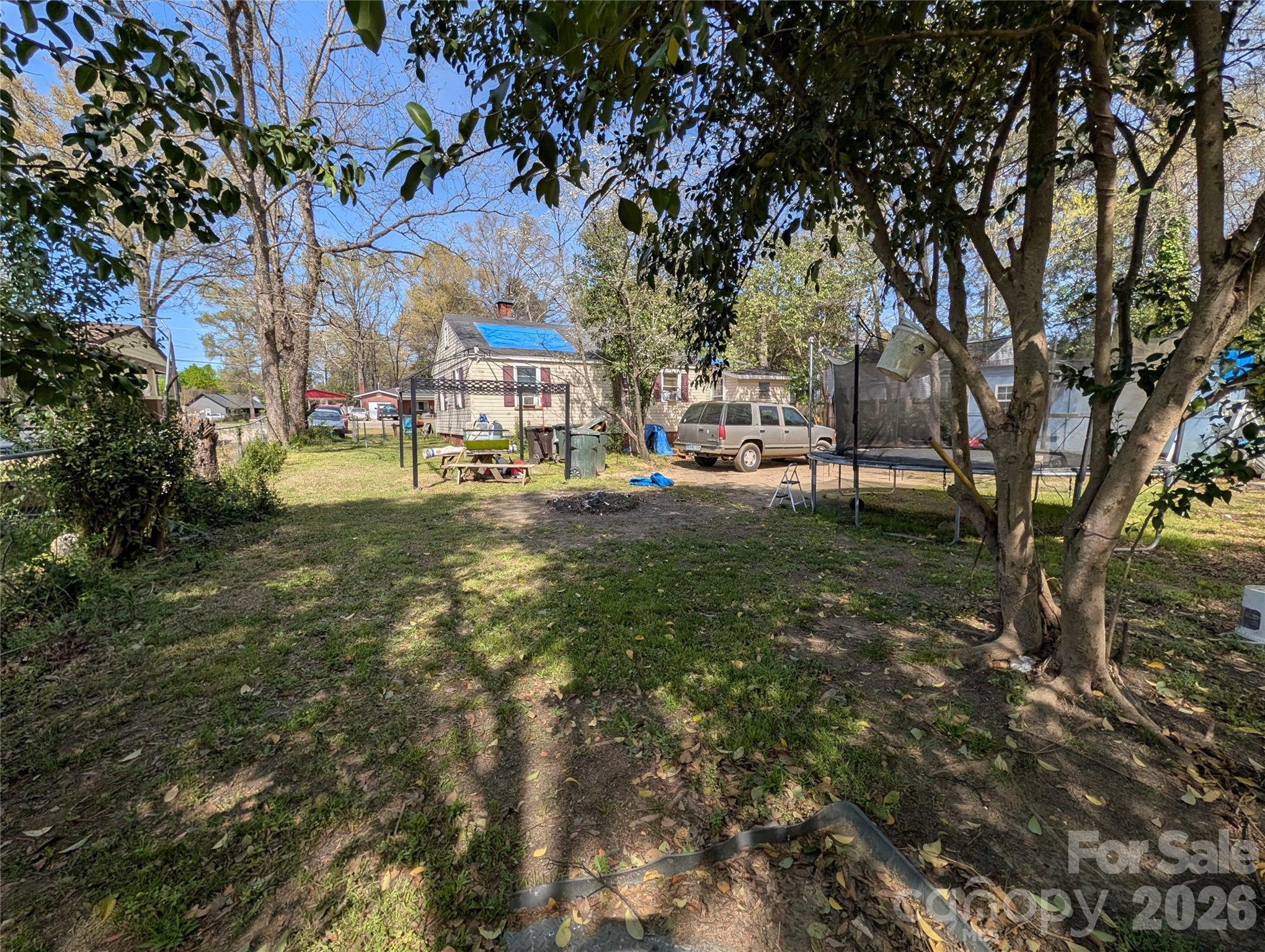 731 Finley Road Property Photo 9